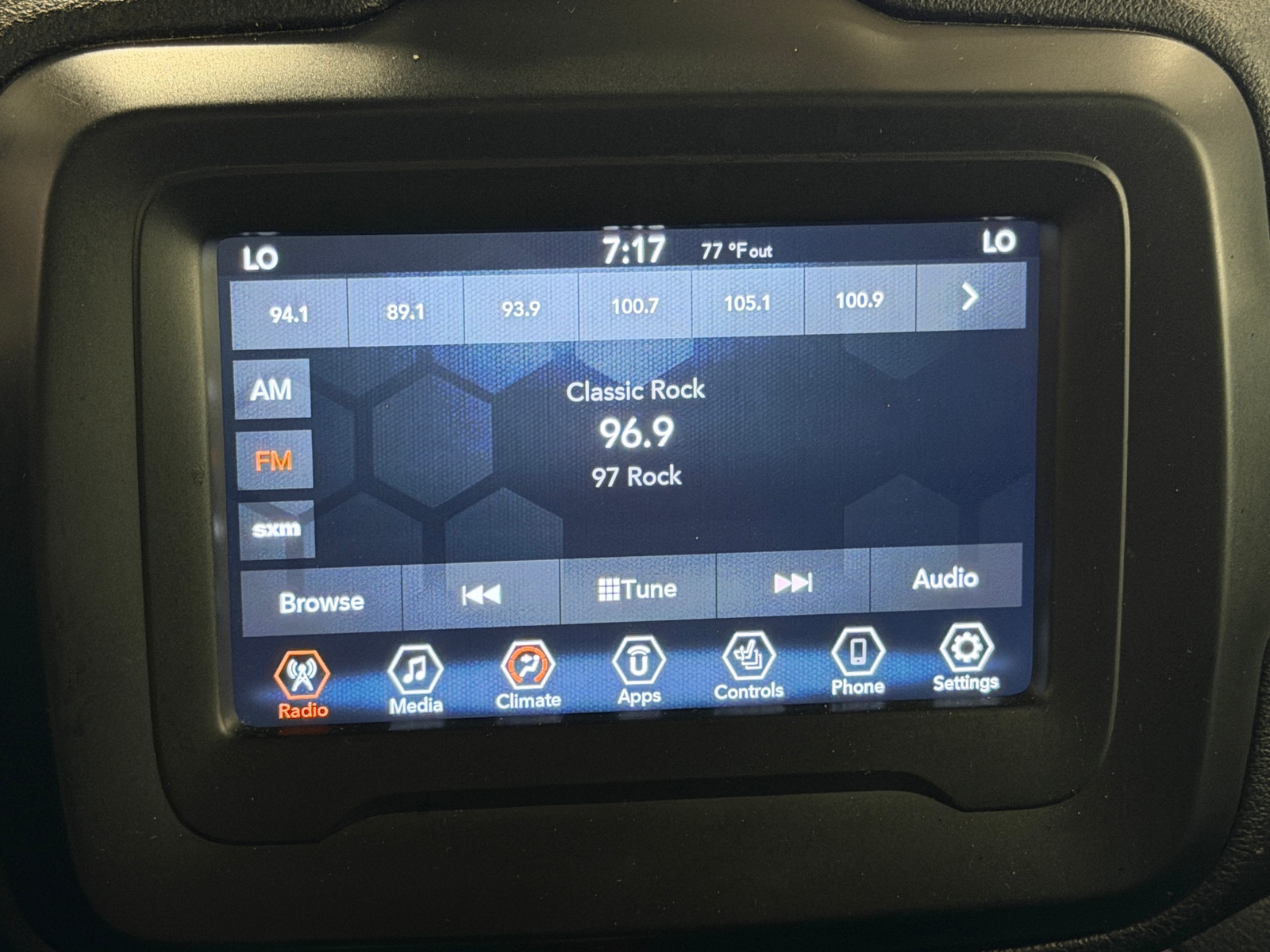 Thumbnail: 2019 Jeep Renegade - 4