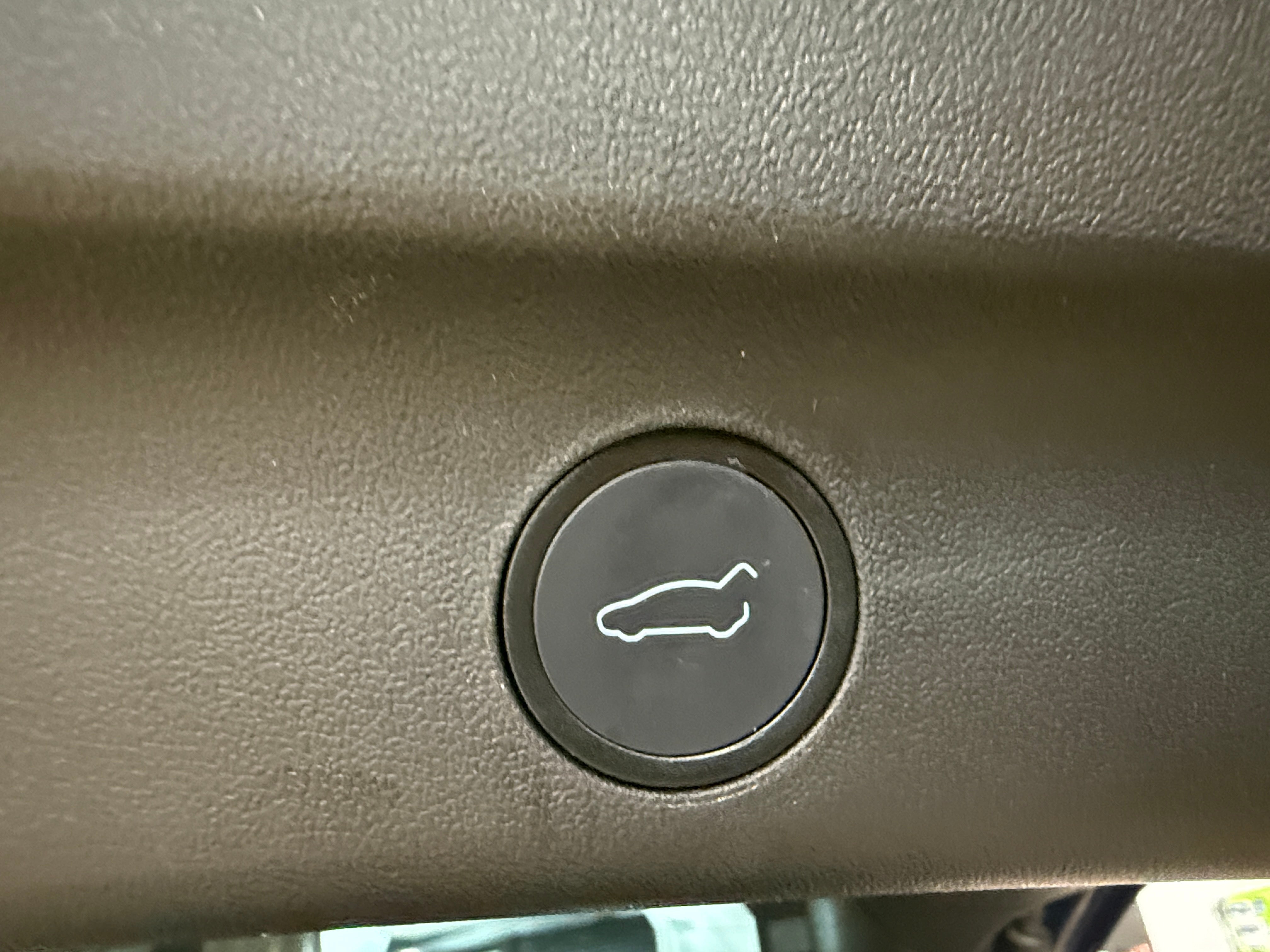 Used 2021 Tesla Model Y Performance with VIN 5YJYGDEF1MF267898 for sale in Oak Creek, WI