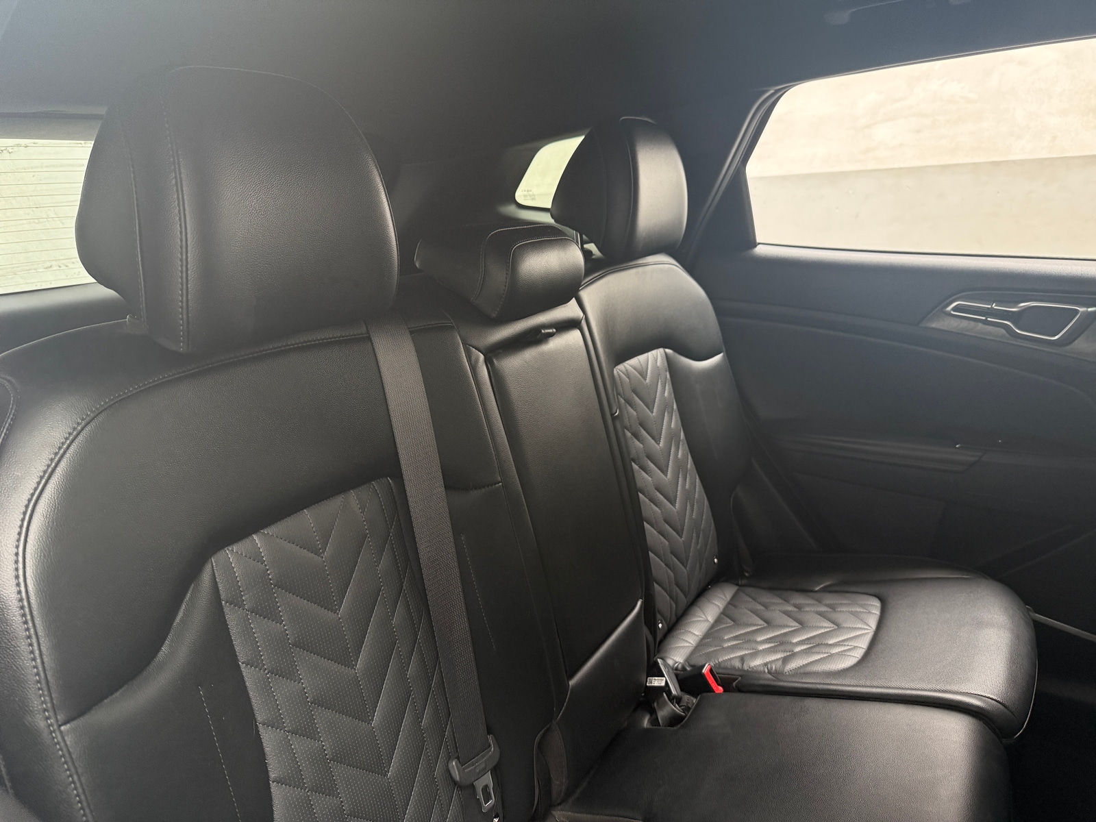 Thumbnail: 2023 Kia Sportage - 5