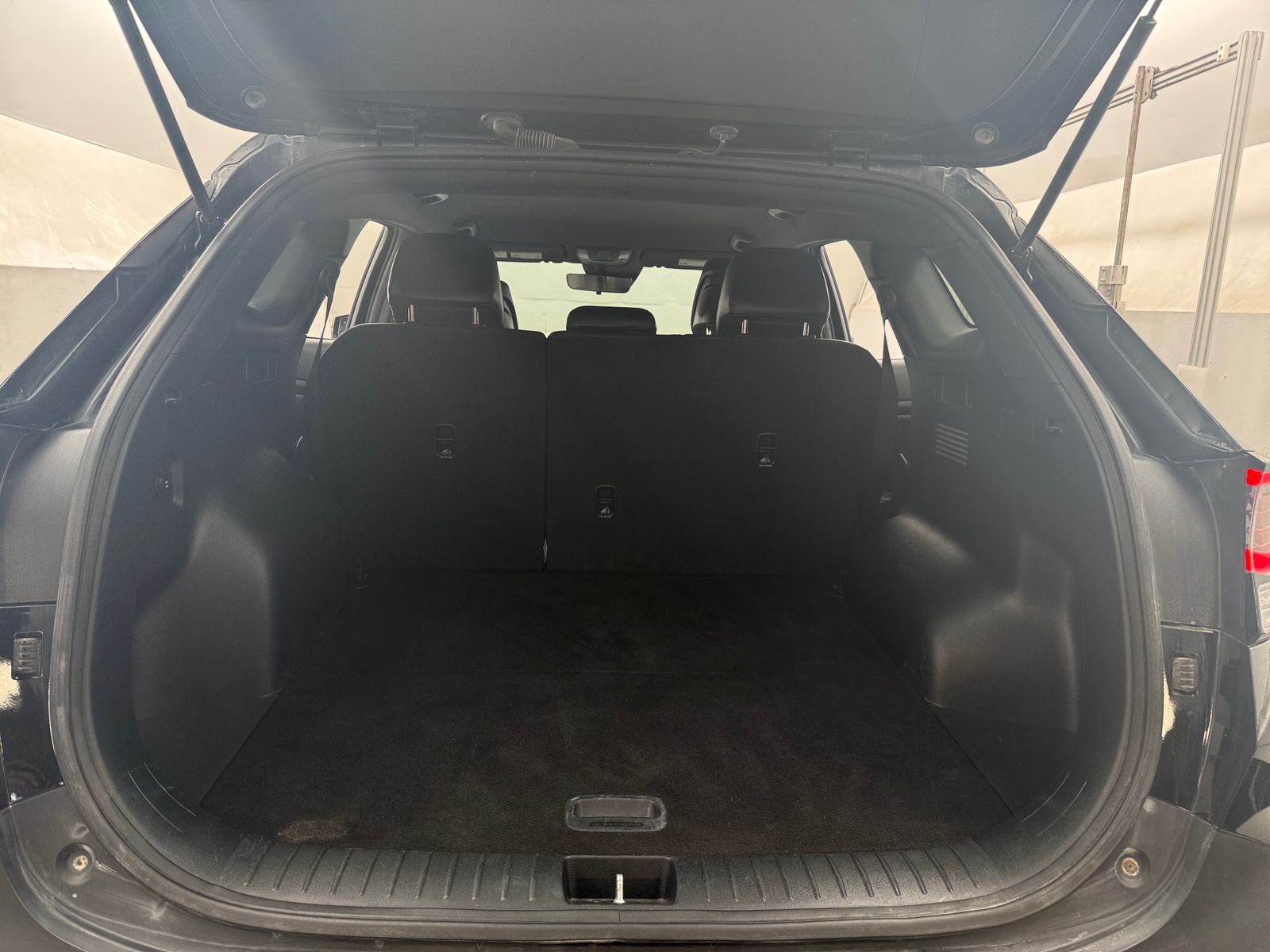 Thumbnail: 2023 Kia Sportage - 6