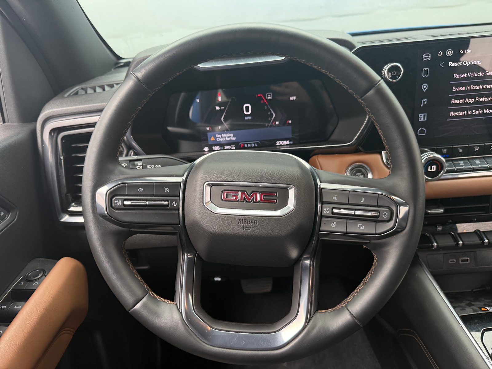 Thumbnail: 2023 GMC Canyon - 4