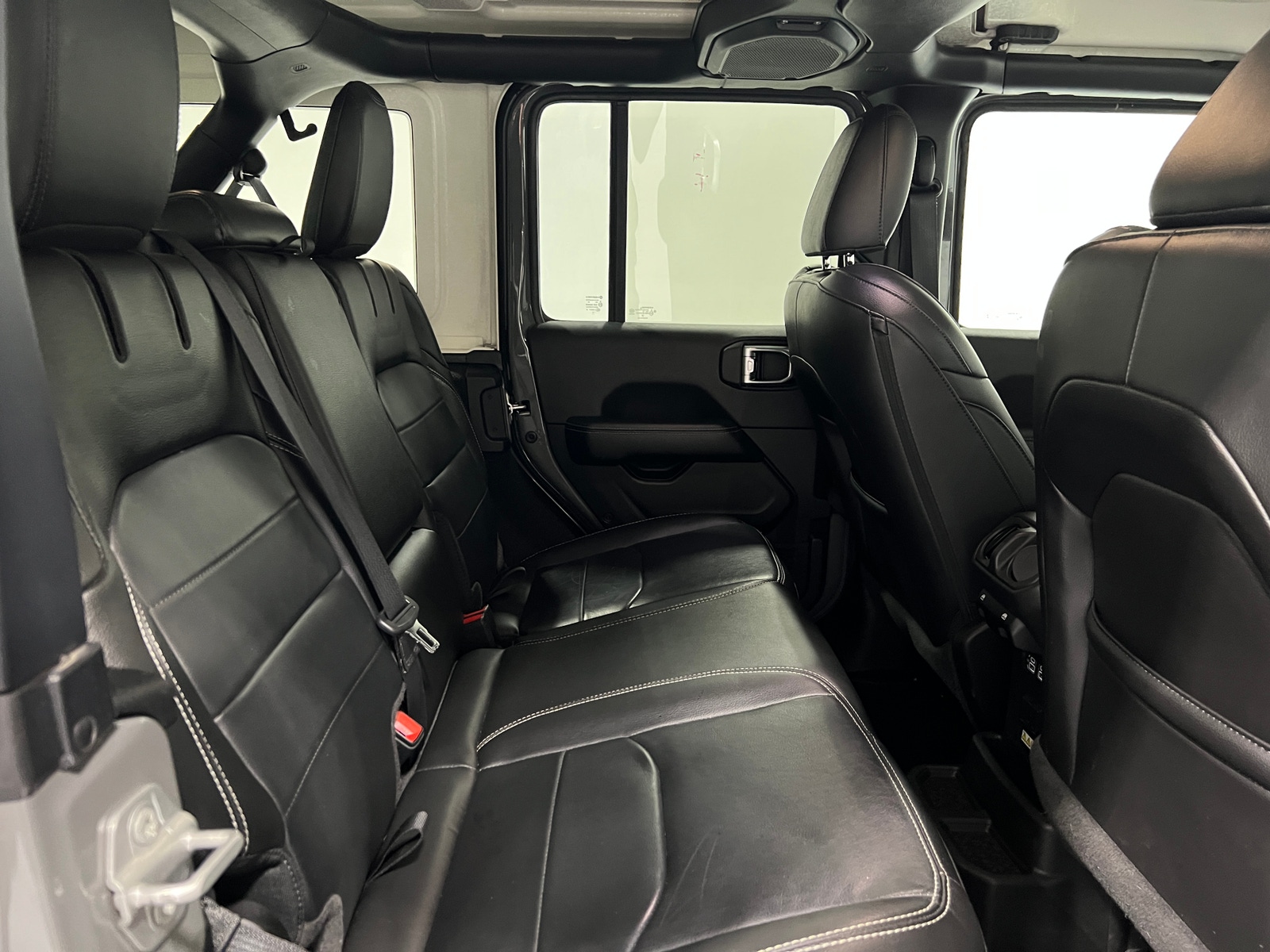 Thumbnail: 2022 Jeep Wrangler - 5