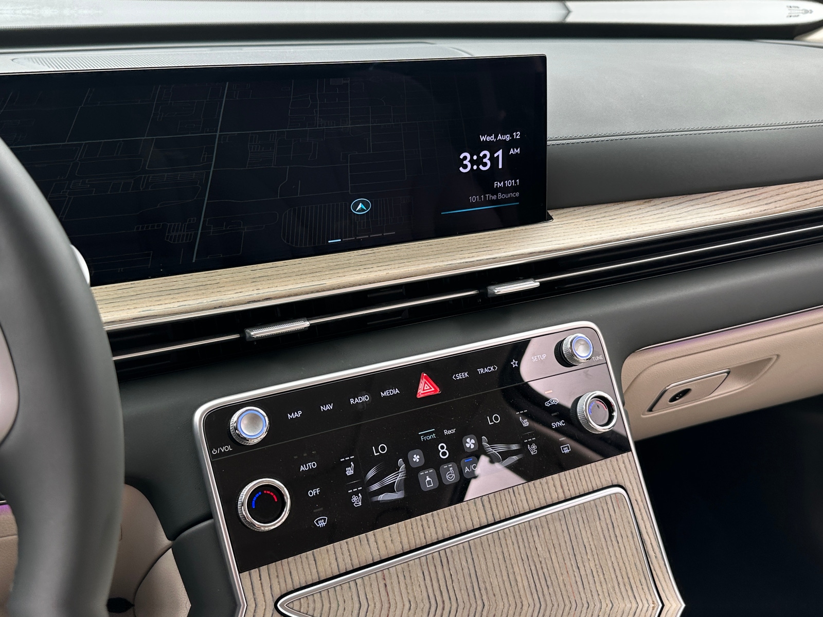 Thumbnail: 2025 Genesis GV80 - 3