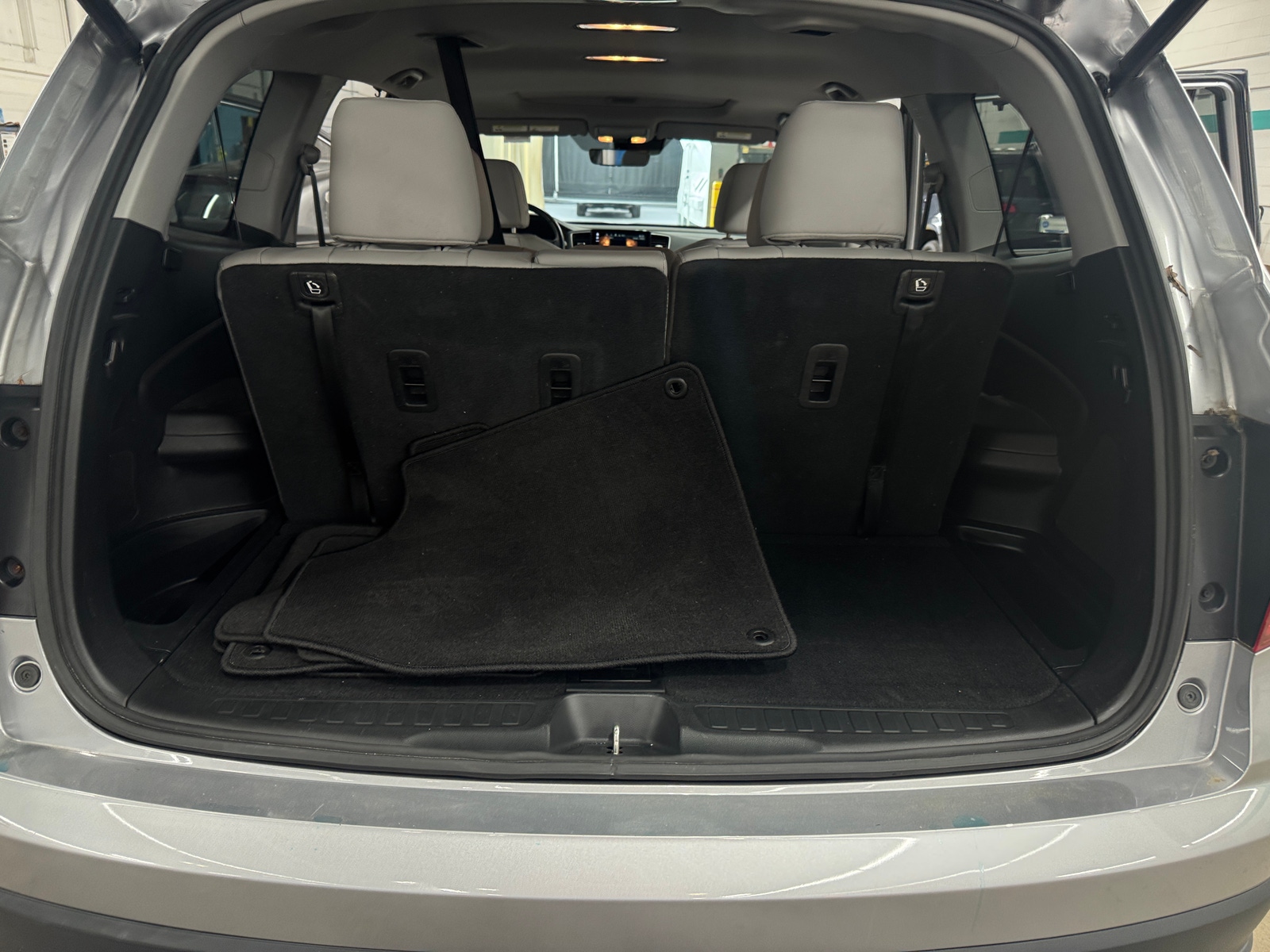 Thumbnail: 2019 Honda Pilot - 6