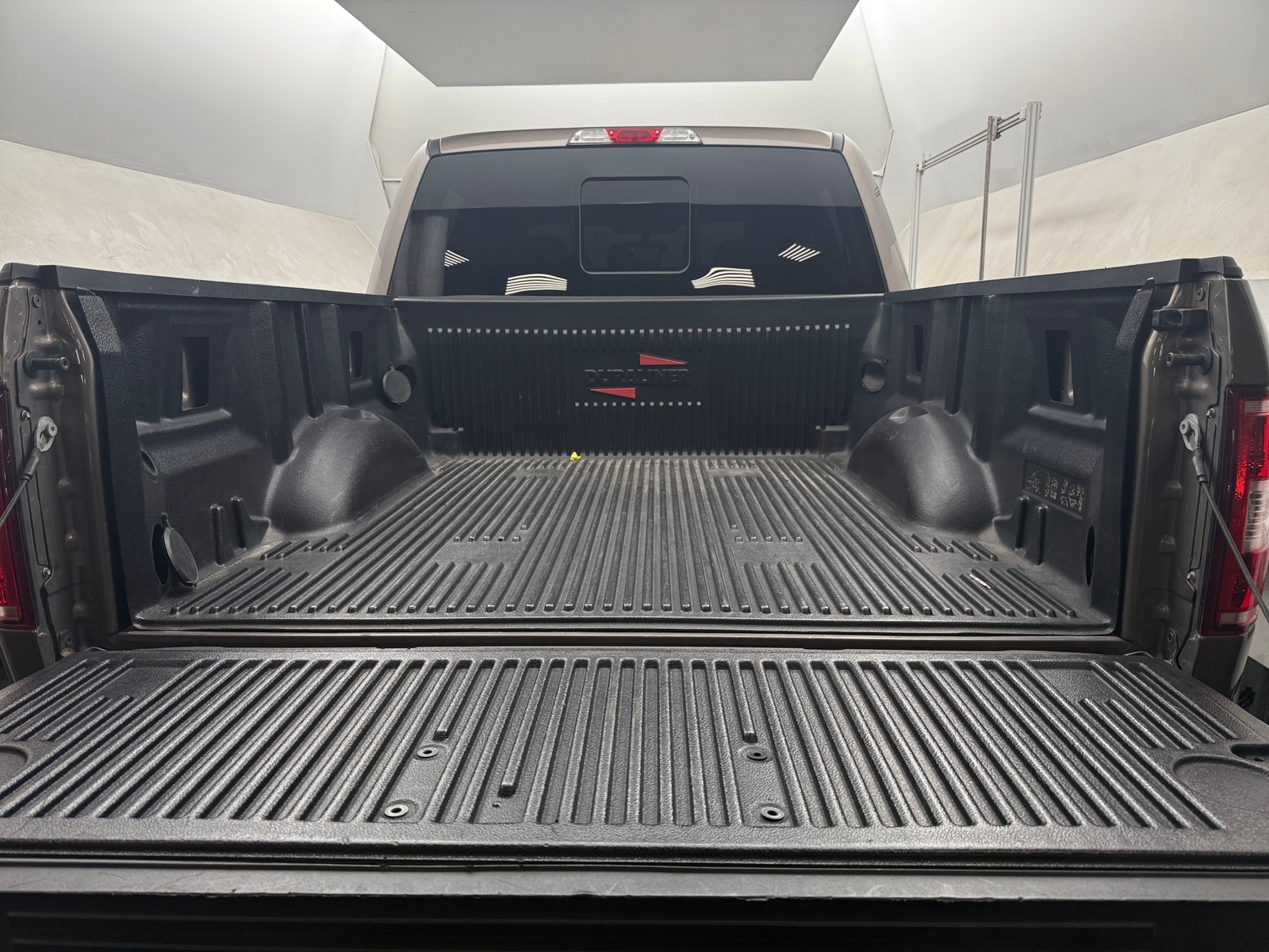 Thumbnail: 2020 Ford Econoline - 7