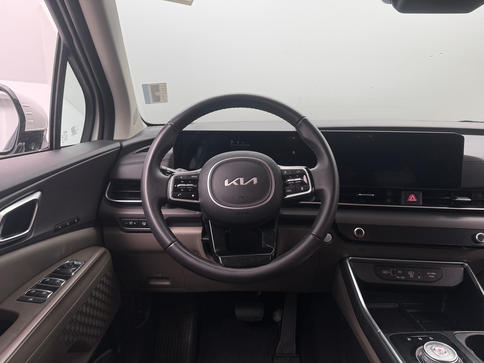Thumbnail: 2025 Kia Carnival - 4