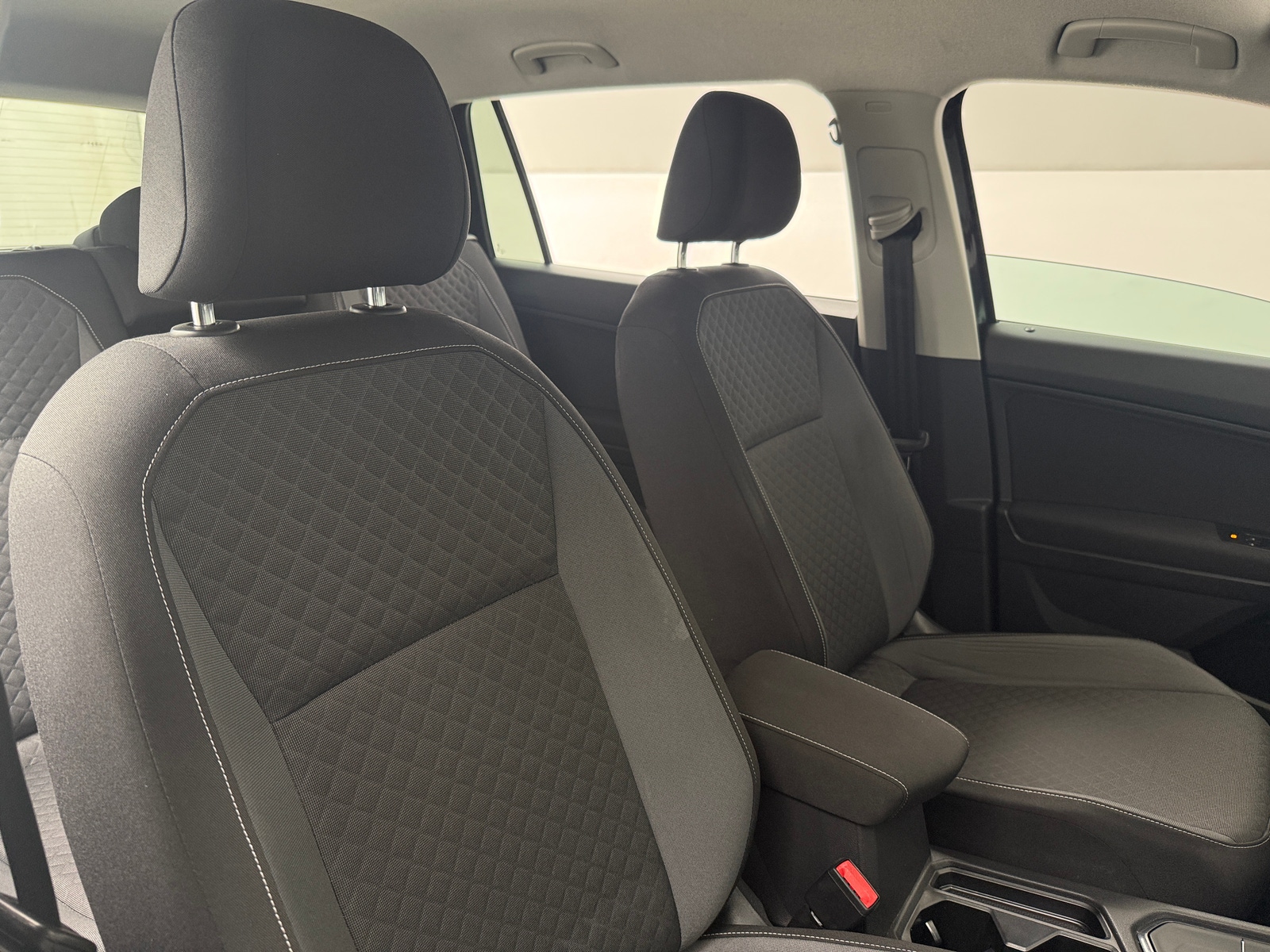 Thumbnail: 2021 Volkswagen Tiguan - 2