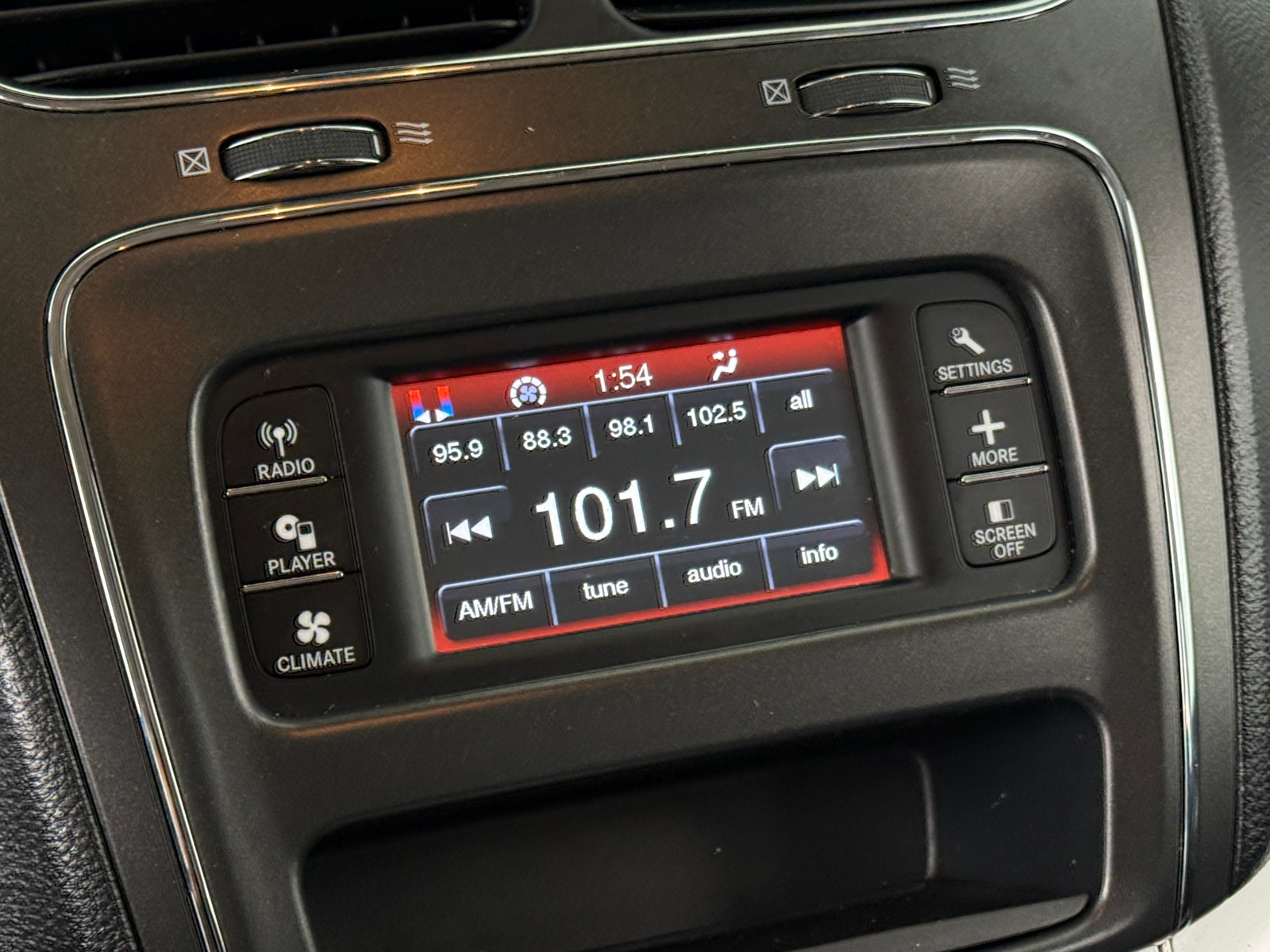 Thumbnail: 2019 Dodge Journey - 4