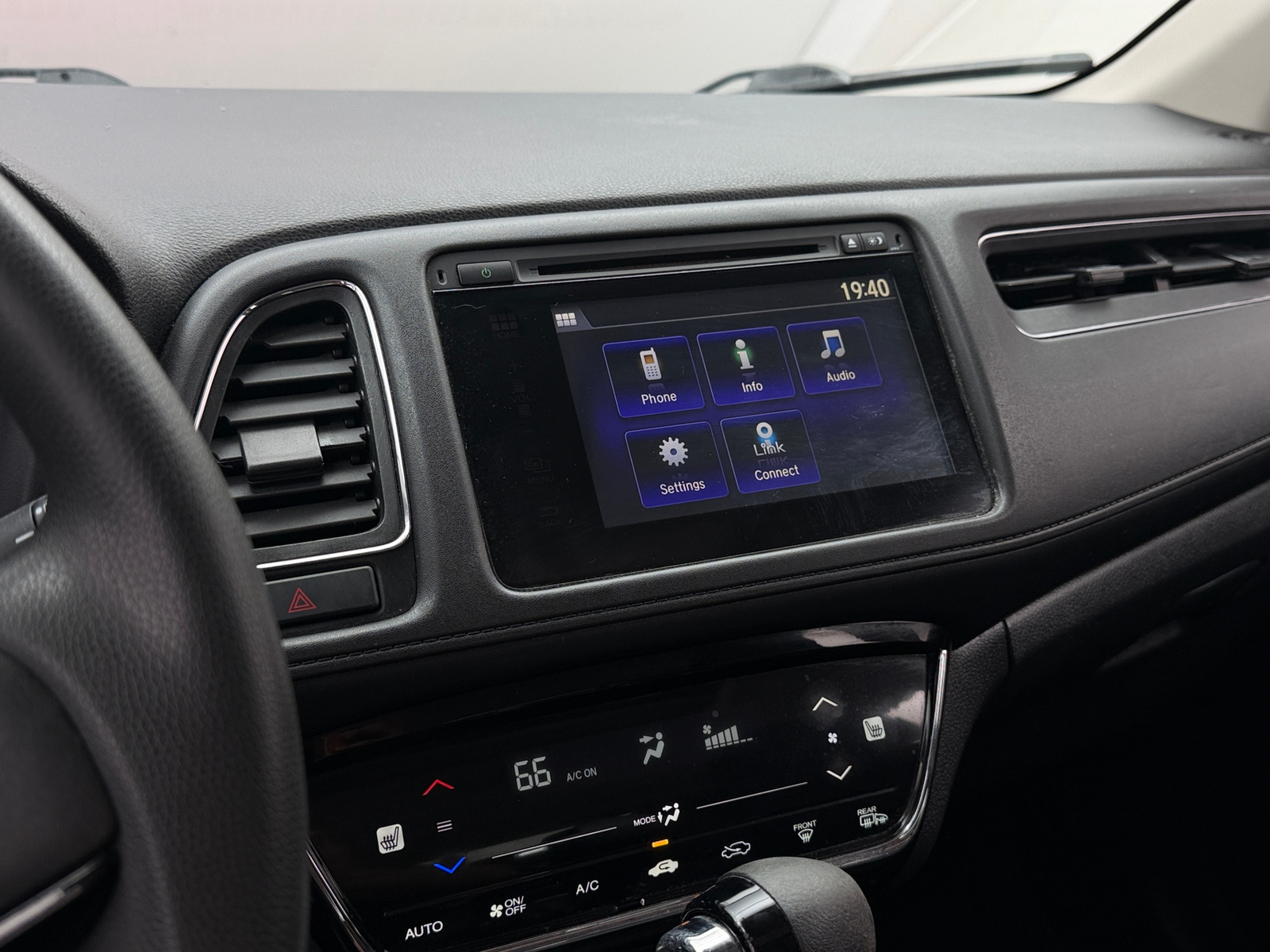 Thumbnail: 2017 Honda HR-V - 4