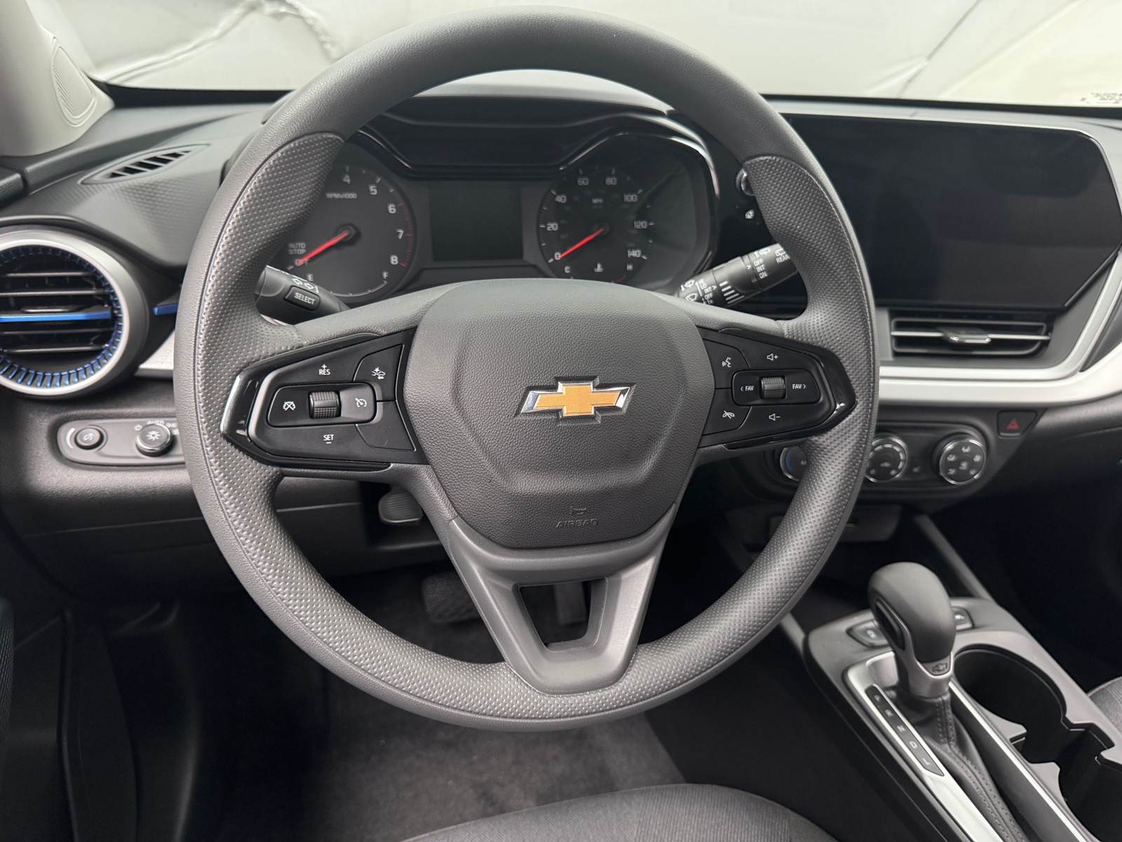 Thumbnail: 2026 Chevrolet Trax - 5