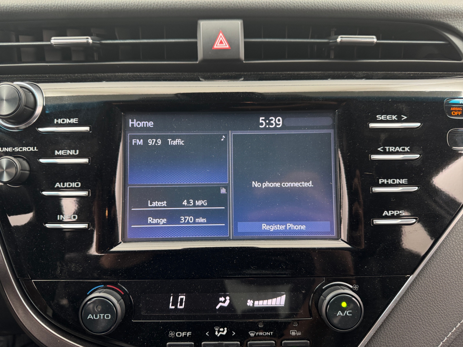 Thumbnail: 2018 Toyota Camry - 4