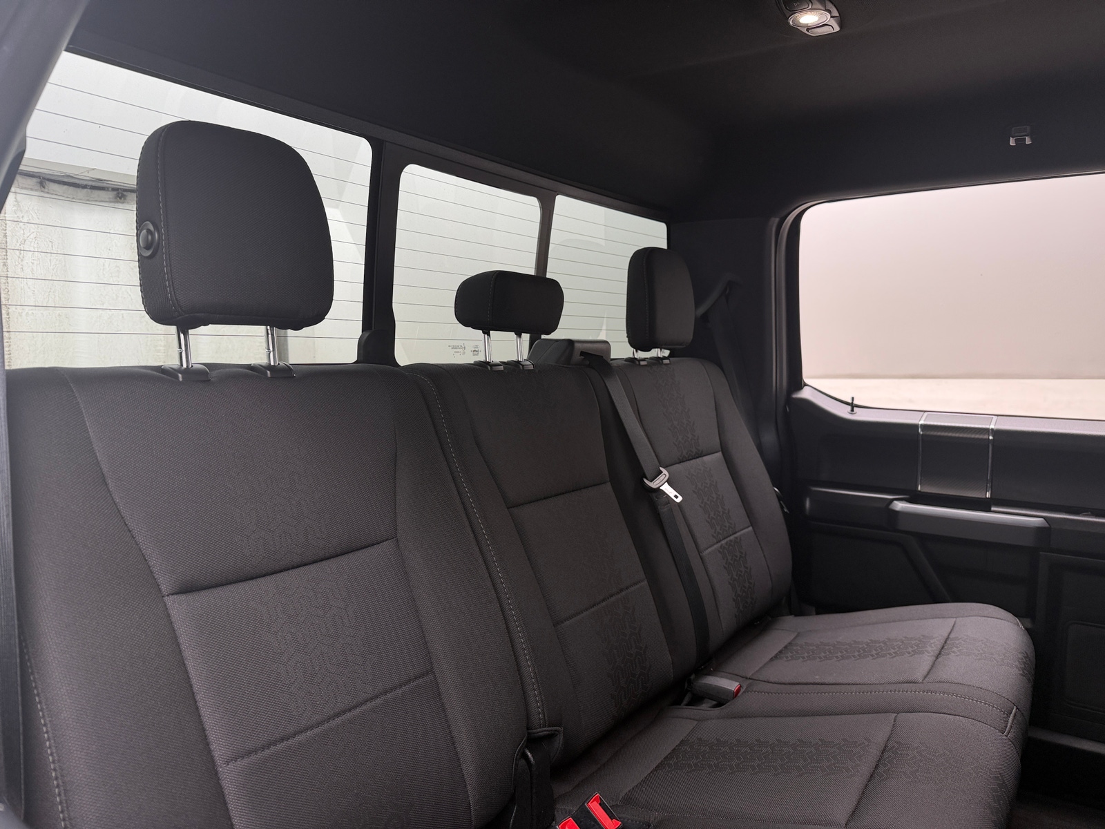 Thumbnail: 2018 Ford Econoline - 6