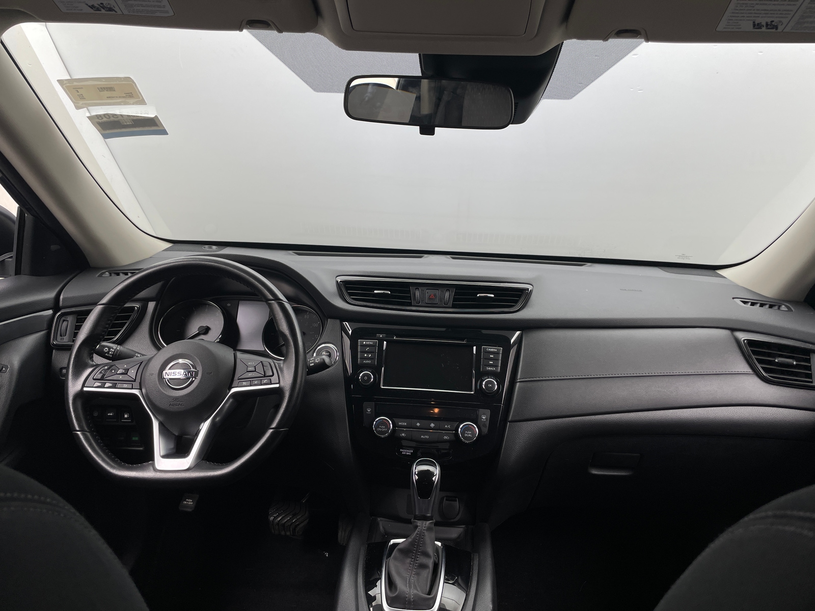 Thumbnail: 2020 Nissan Rogue - 3