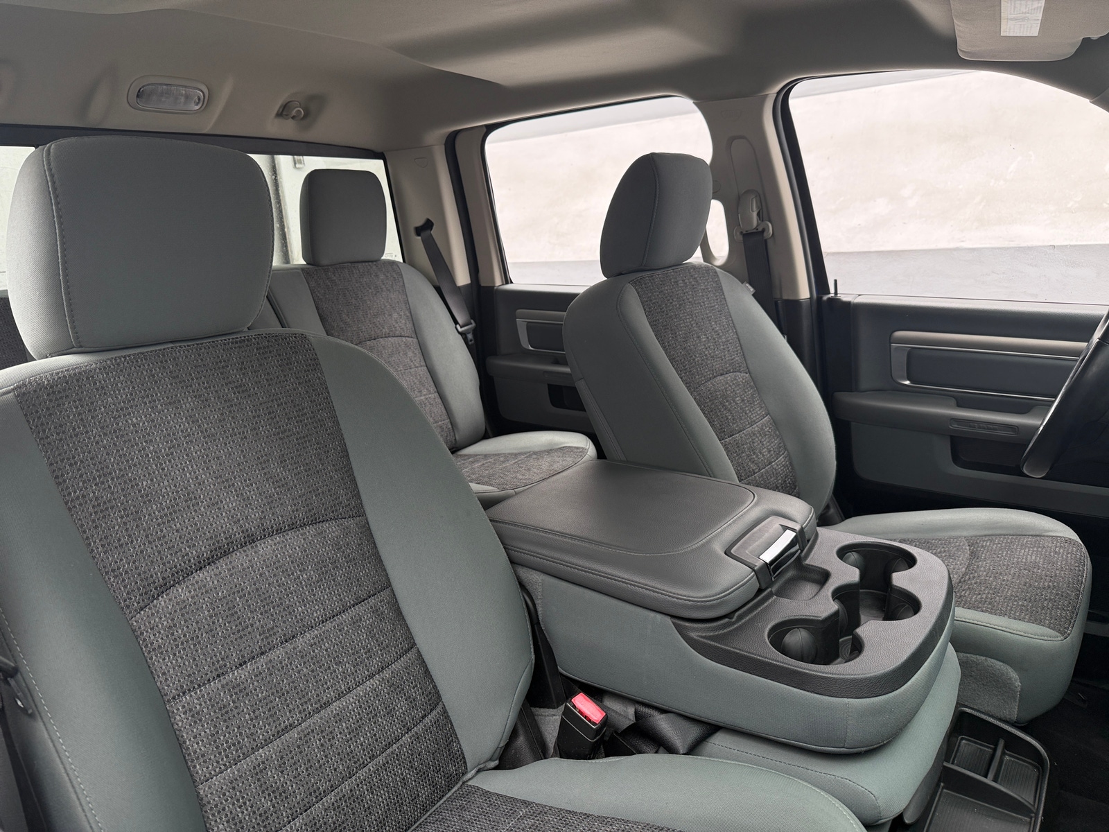 Thumbnail: 2019 RAM 1500 Classic - 2