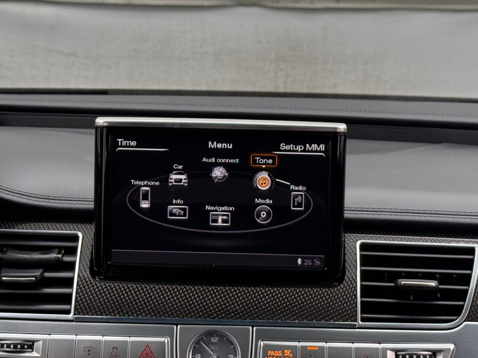 Thumbnail: 2015 Audi S8 - 3
