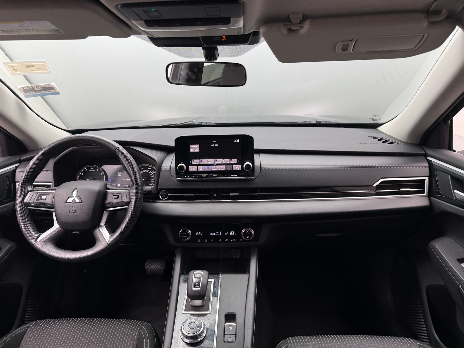 Thumbnail: 2022 Mitsubishi Outlander - 3