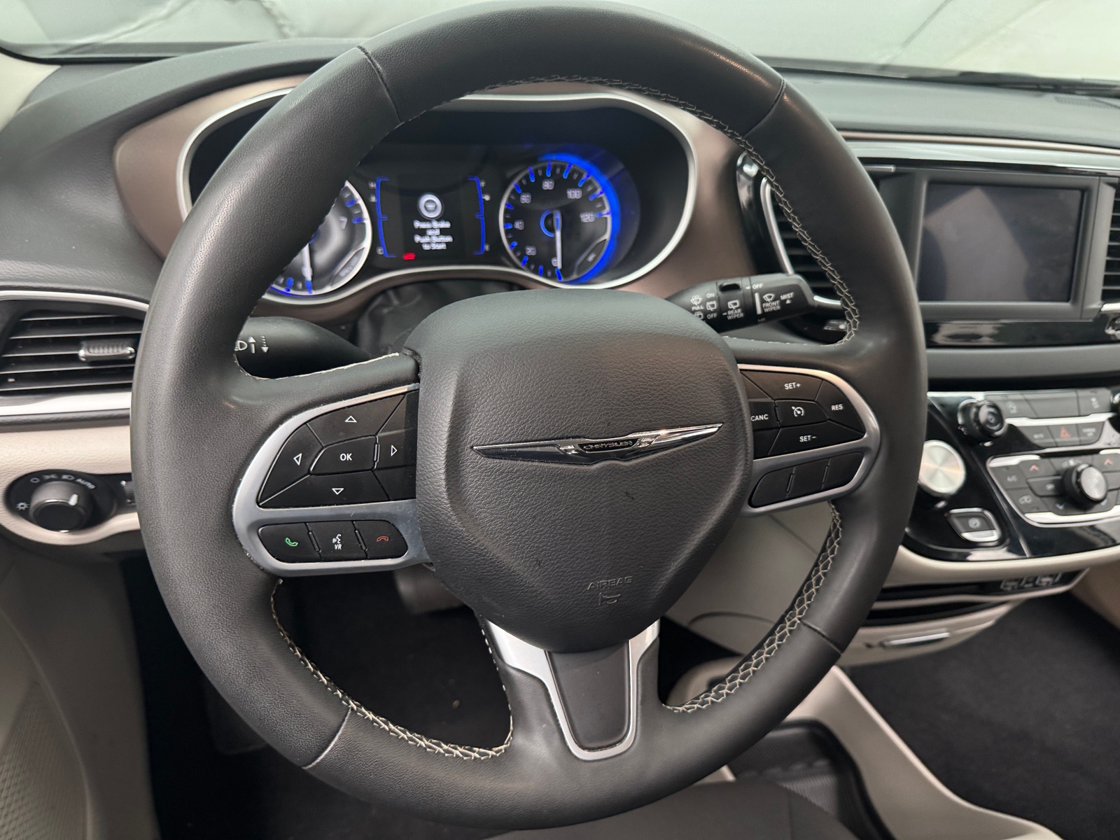 Thumbnail: 2024 Chrysler Voyager - 5