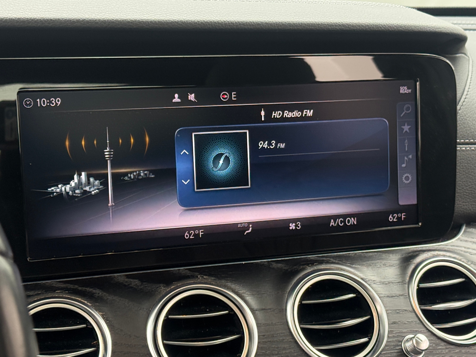 Thumbnail: 2019 Mercedes-Benz E-Class - 3