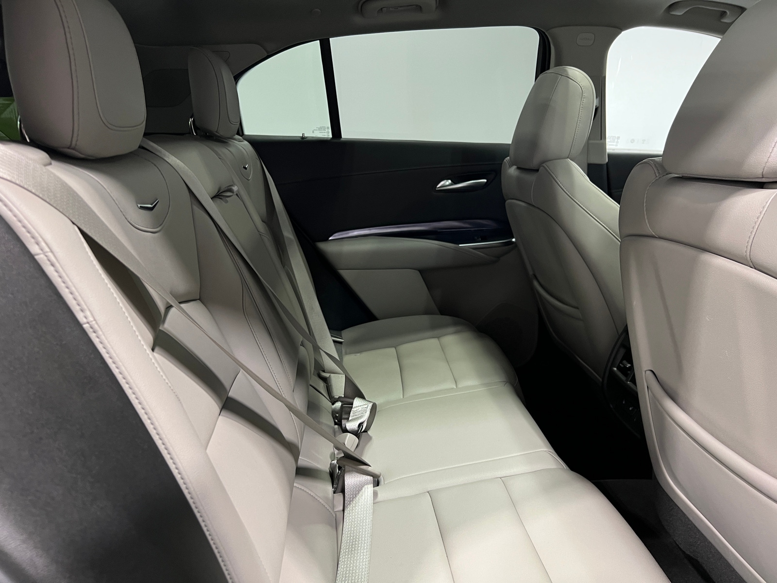 Thumbnail: 2023 Cadillac XT4 - 5