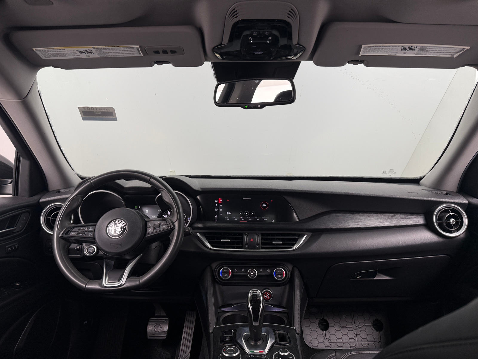 Thumbnail: 2020 Alfa Romeo Stelvio - 2