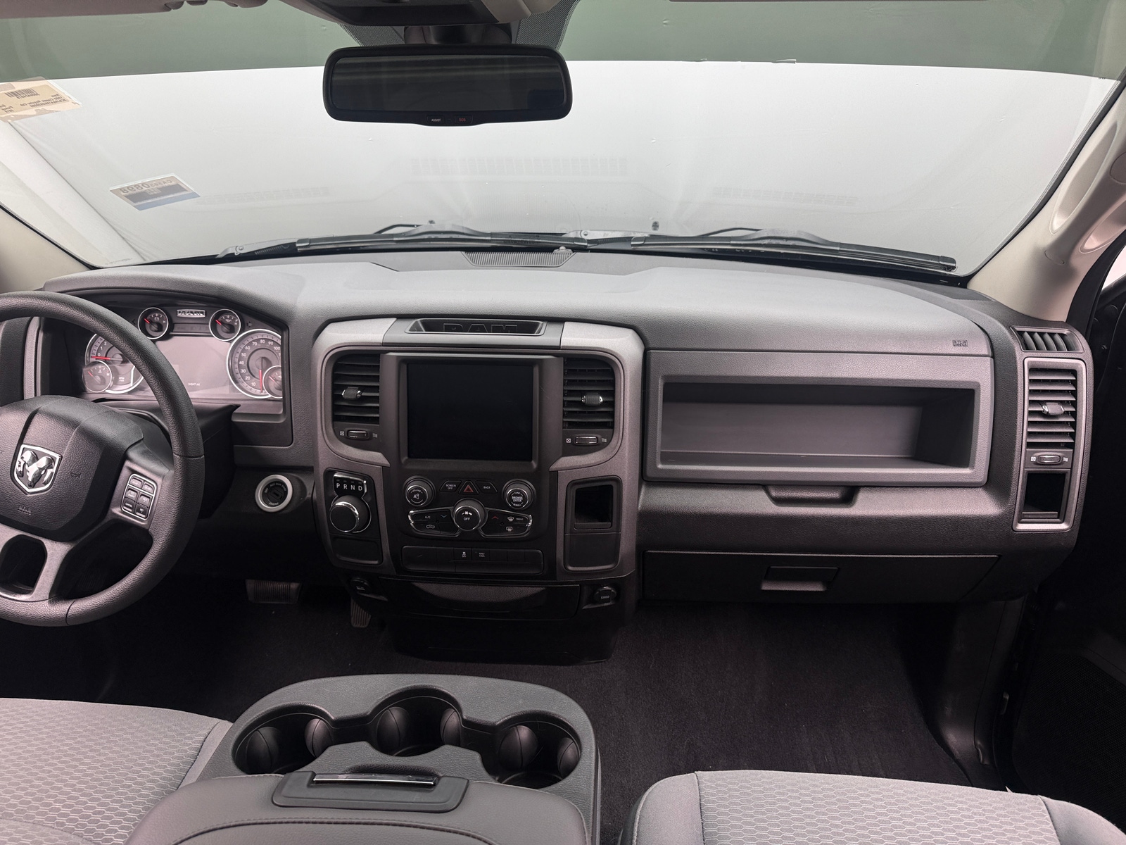 Thumbnail: 2019 RAM 1500 Classic - 3