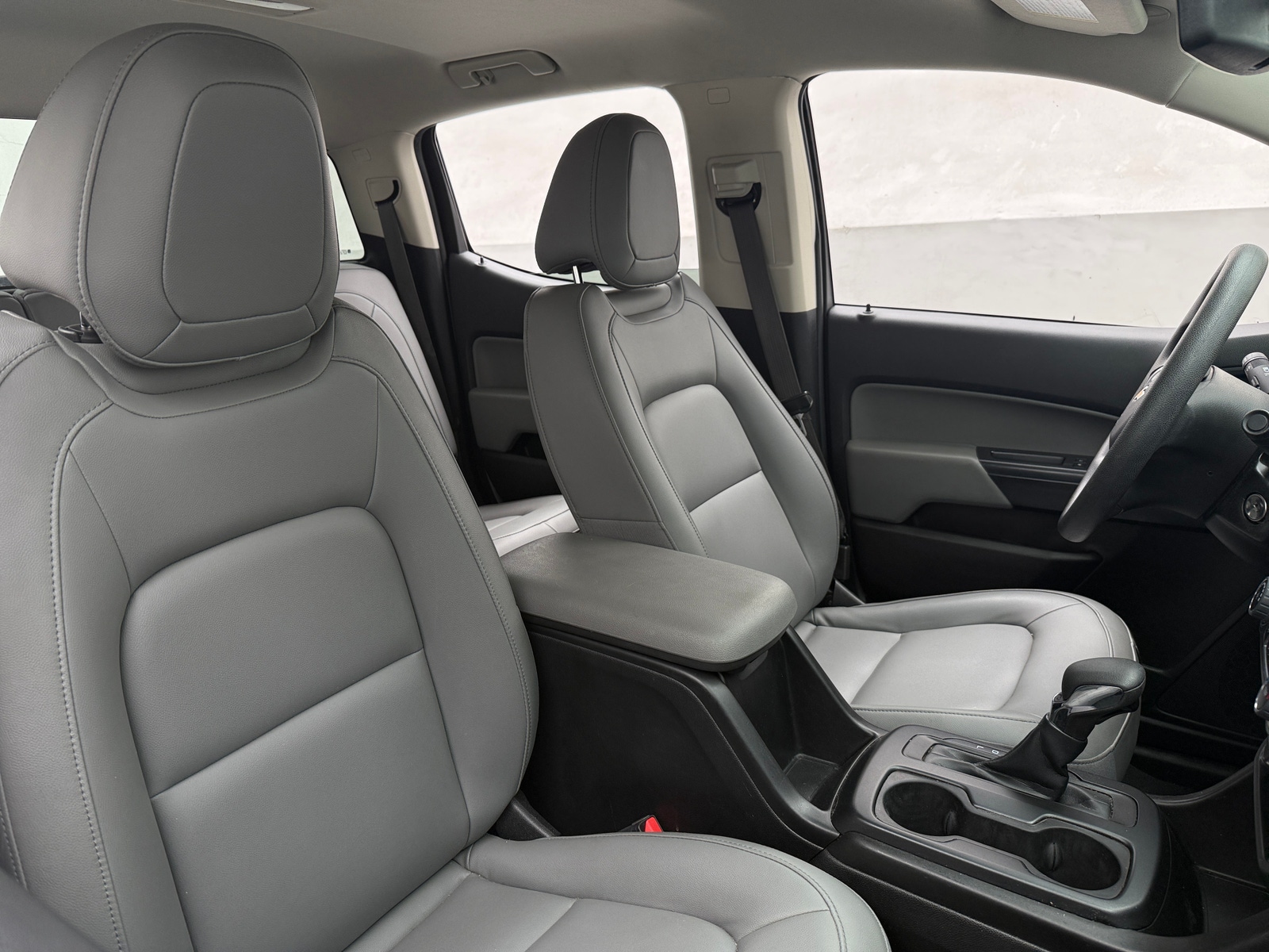 Thumbnail: 2022 Chevrolet Colorado - 2