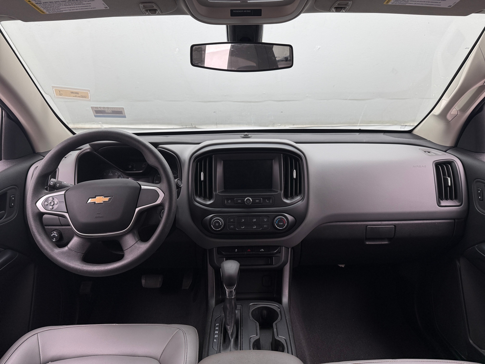 Thumbnail: 2022 Chevrolet Colorado - 3