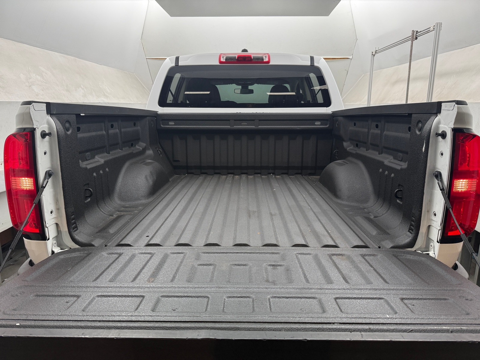 Thumbnail: 2022 Chevrolet Colorado - 7