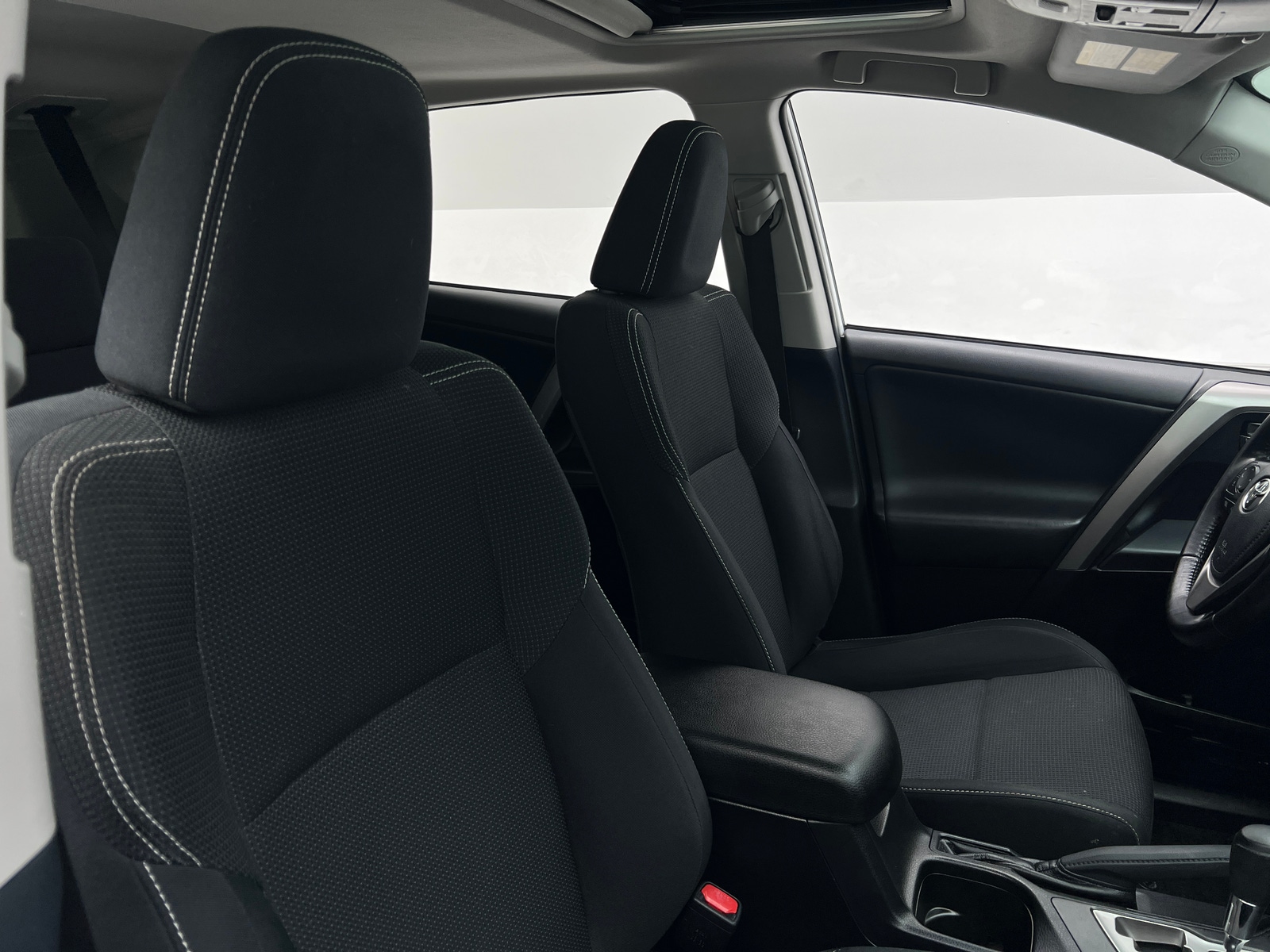 Thumbnail: 2017 Toyota RAV4 - 2