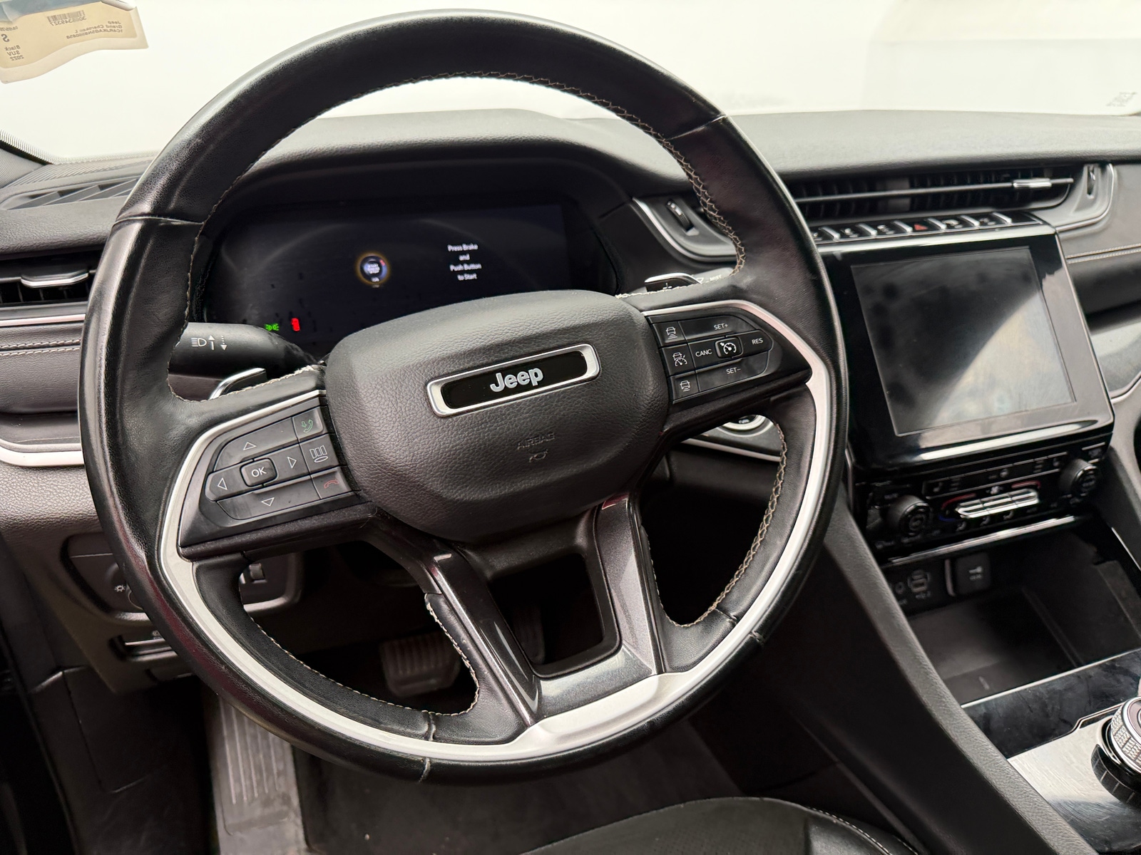 Thumbnail: 2022 Jeep Grand Cherokee L - 4