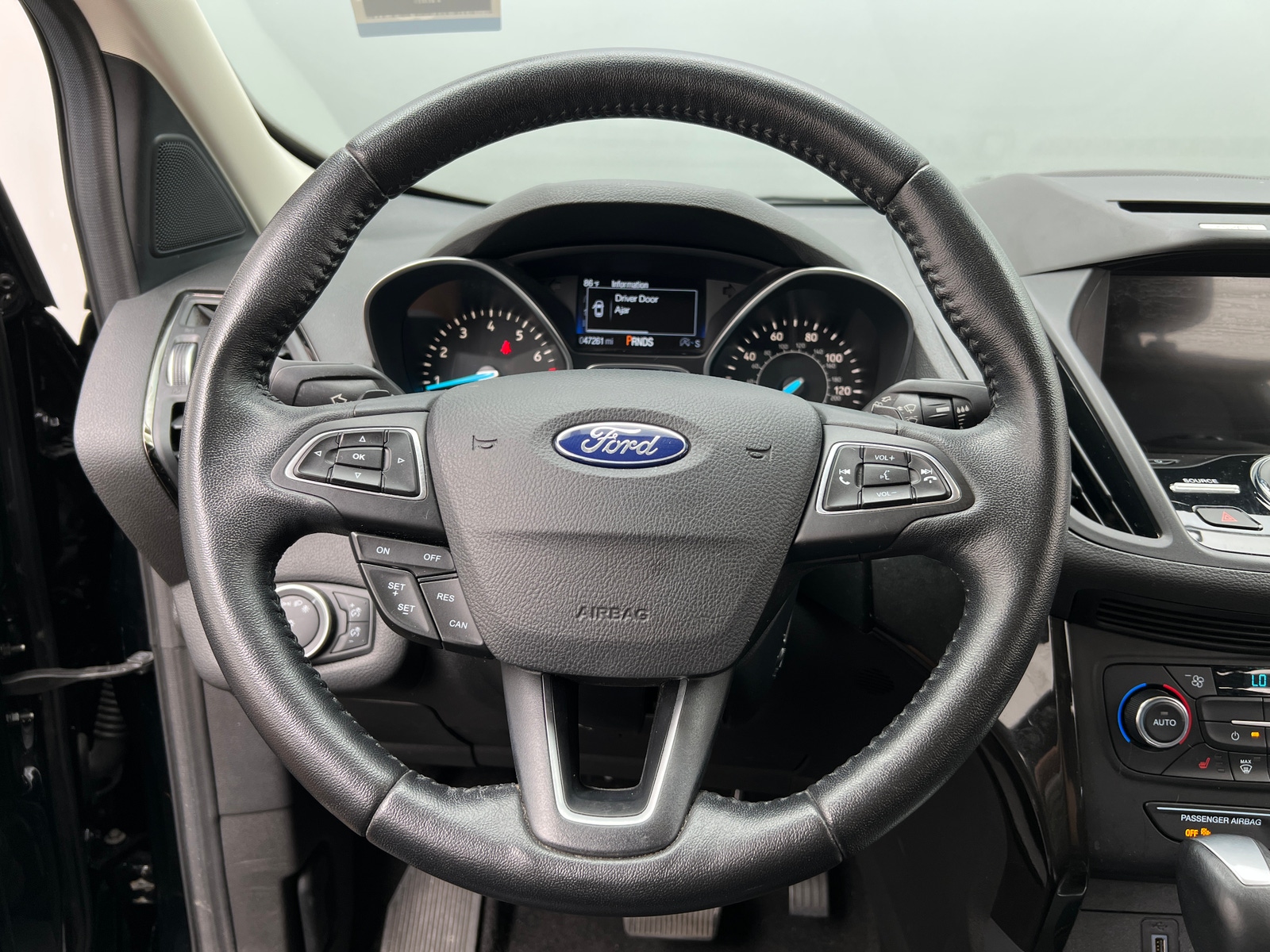 Thumbnail: 2017 Ford Escape - 4