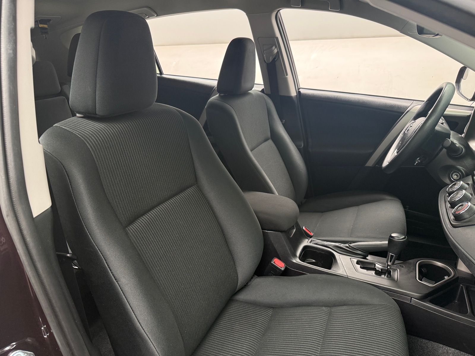 Thumbnail: 2017 Toyota RAV4 - 2