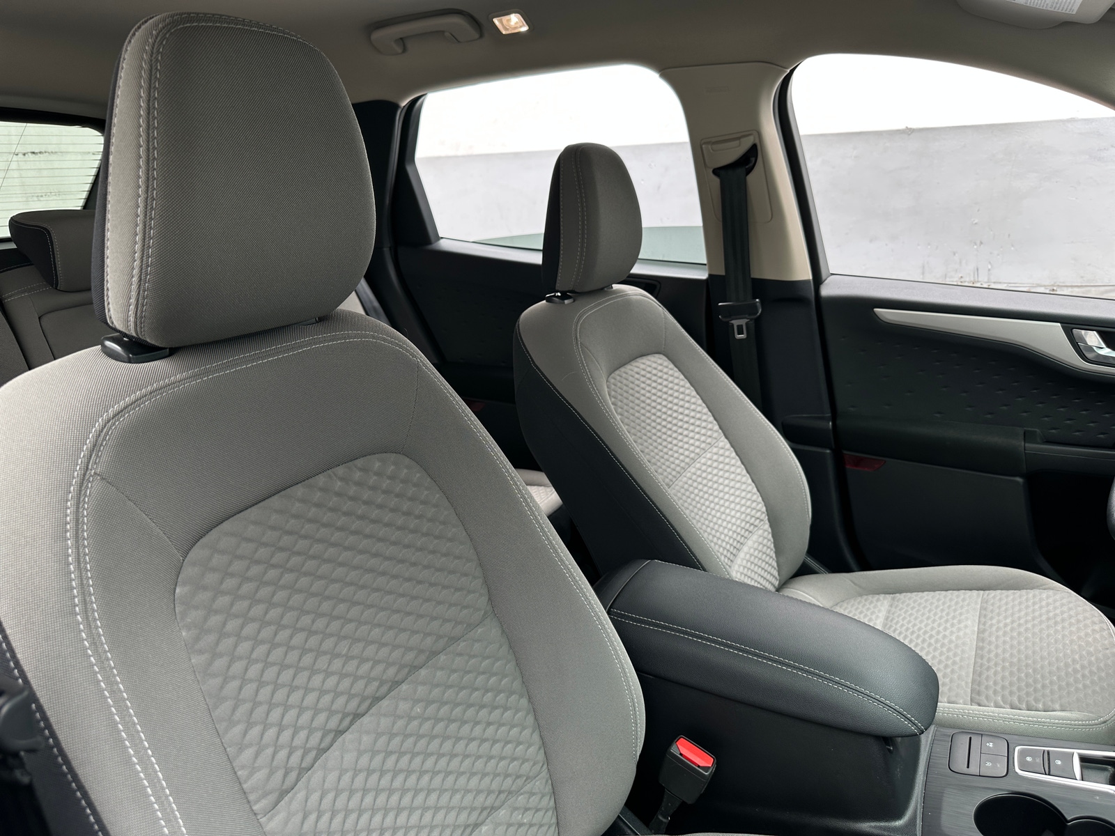 Thumbnail: 2020 Ford Escape - 2