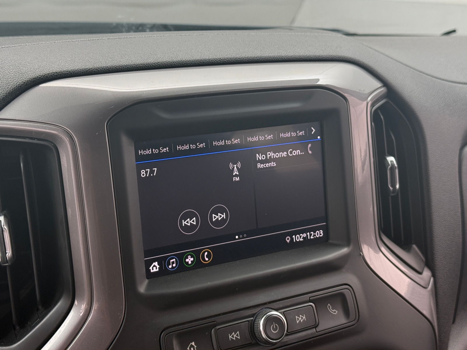 Thumbnail: 2021 Chevrolet Silverado 1500 - 4