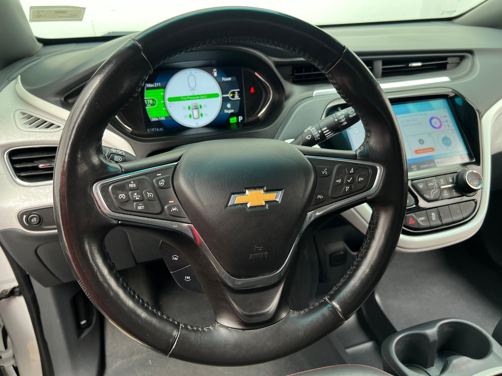 Thumbnail: 2017 Chevrolet Bolt EV - 4