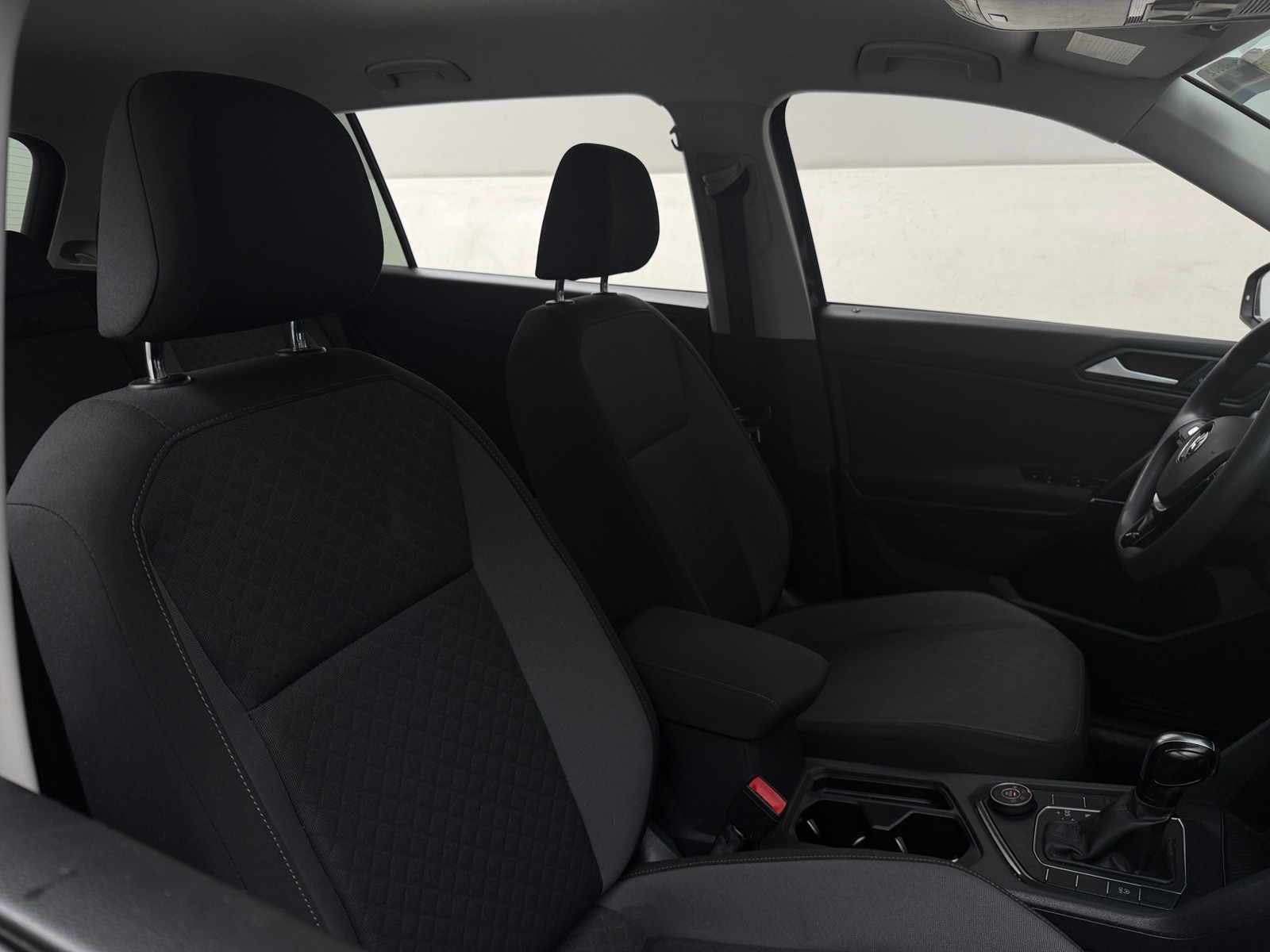 Thumbnail: 2020 Volkswagen Tiguan - 2