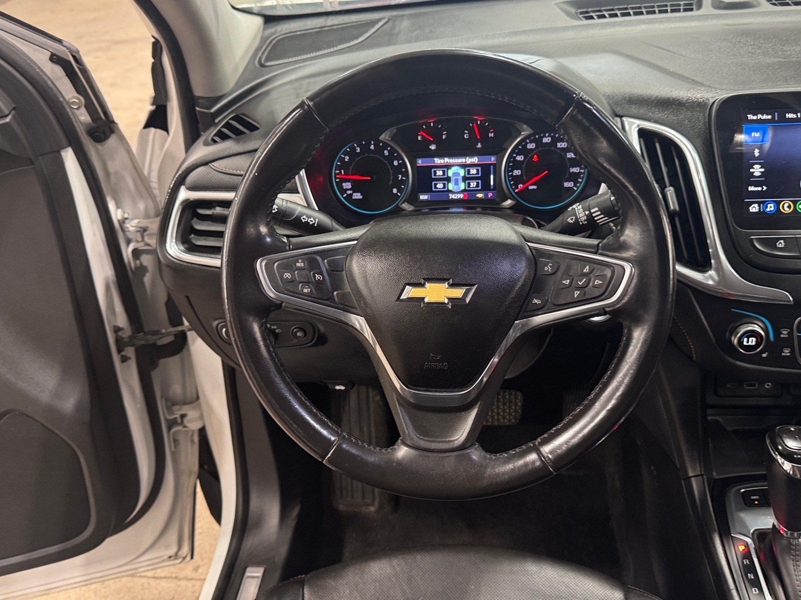 Thumbnail: 2019 Chevrolet Equinox - 4