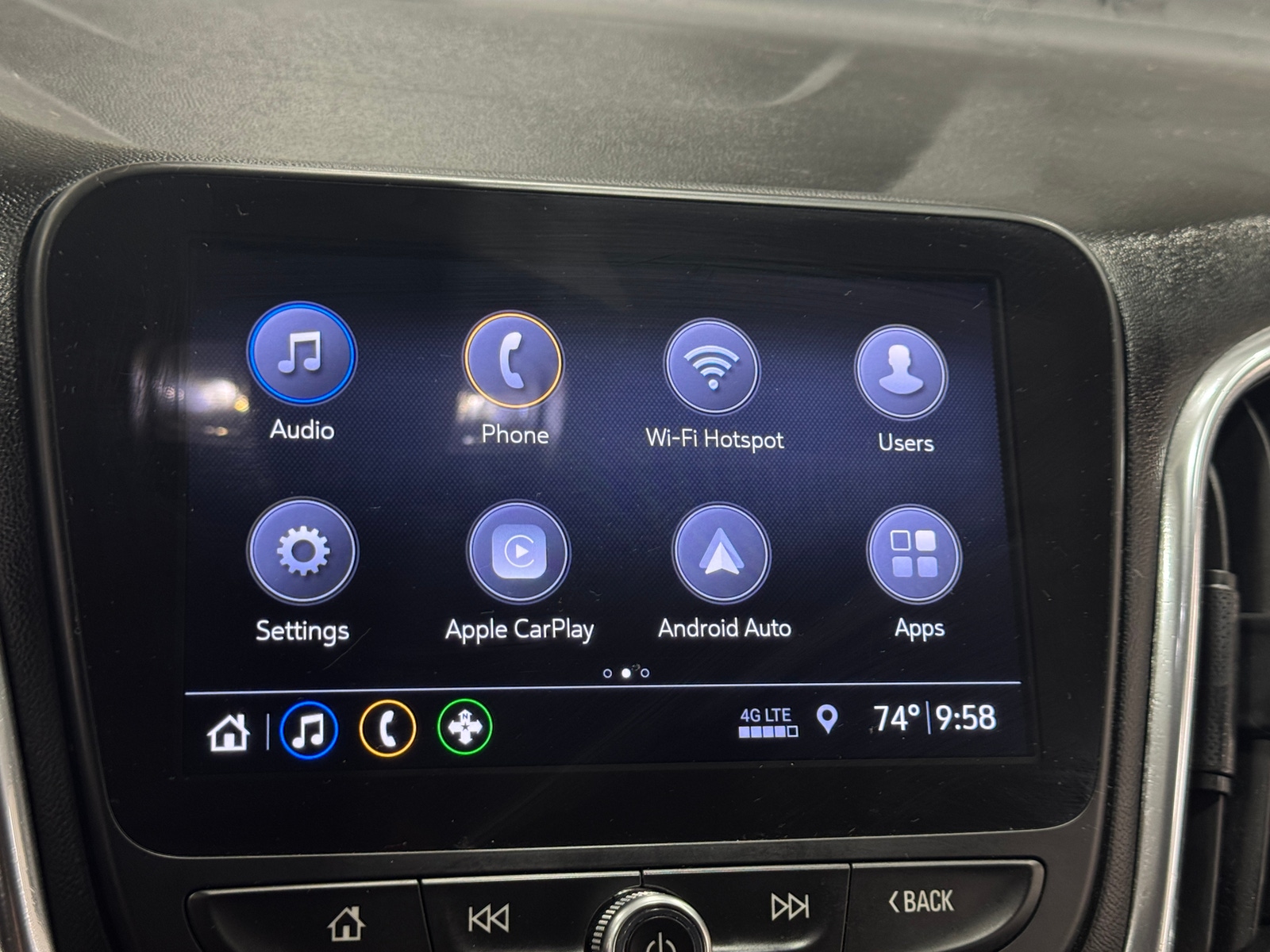 Thumbnail: 2019 Chevrolet Equinox - 3