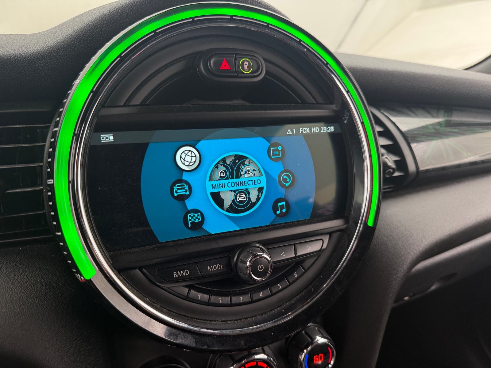 Thumbnail: 2019 MINI Cooper Convertible - 4