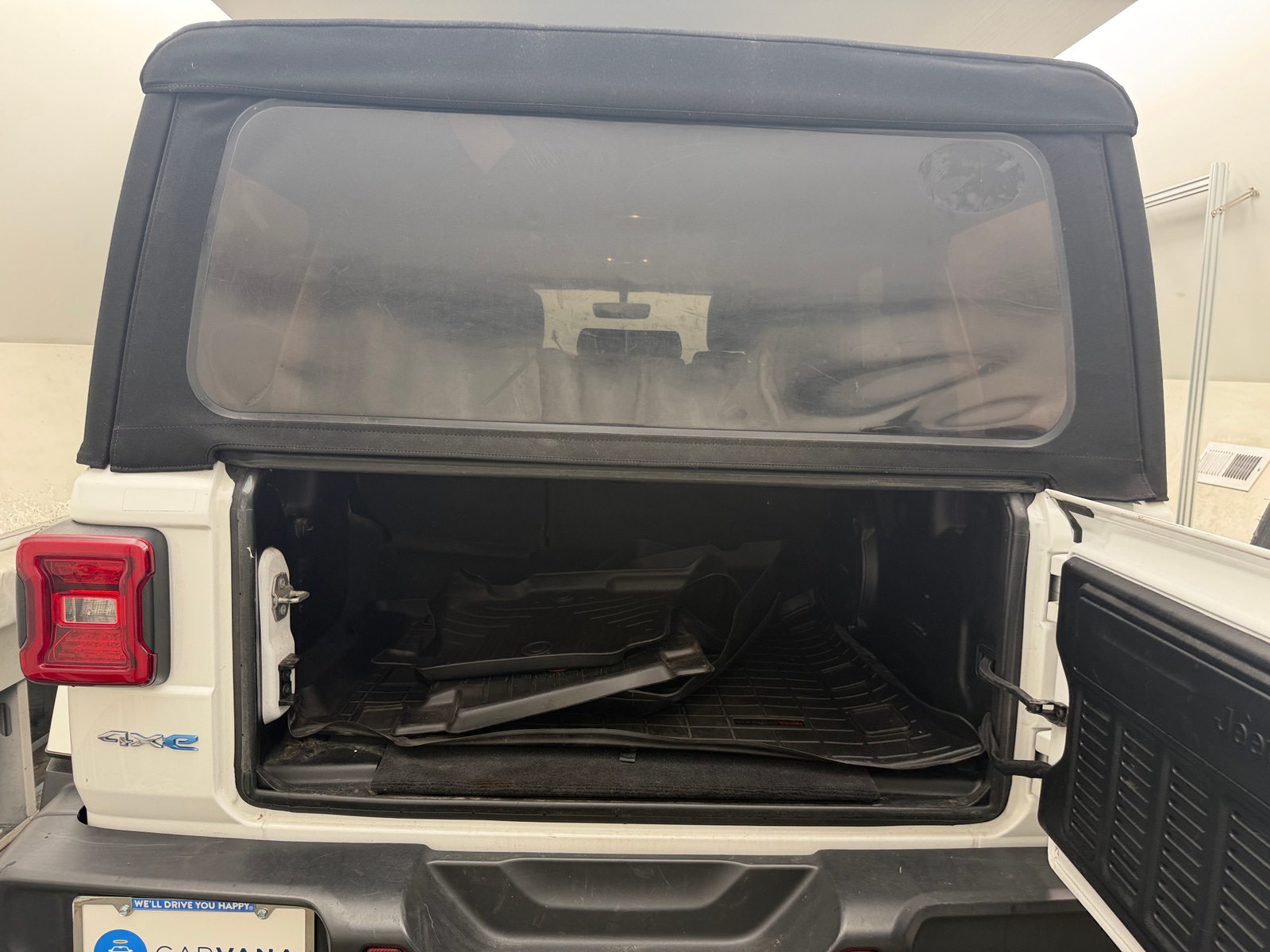Thumbnail: 2021 Jeep Wrangler - 6