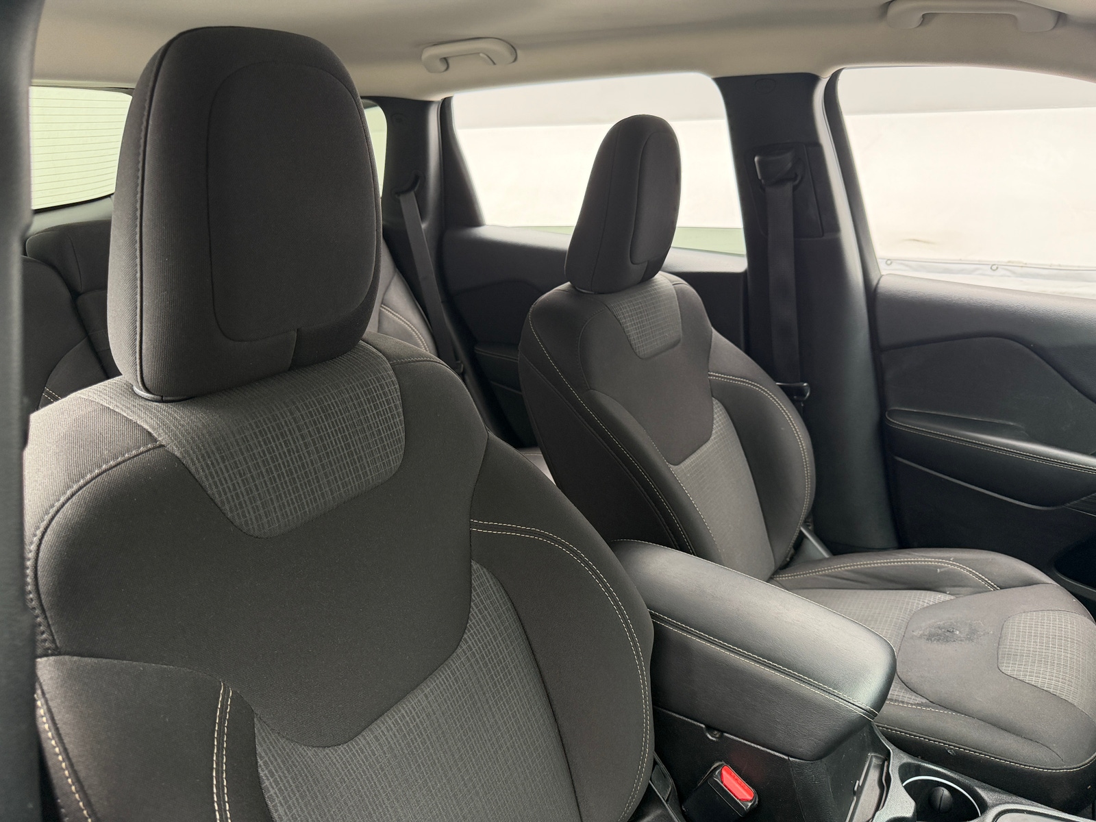 Thumbnail: 2015 Jeep Cherokee - 2