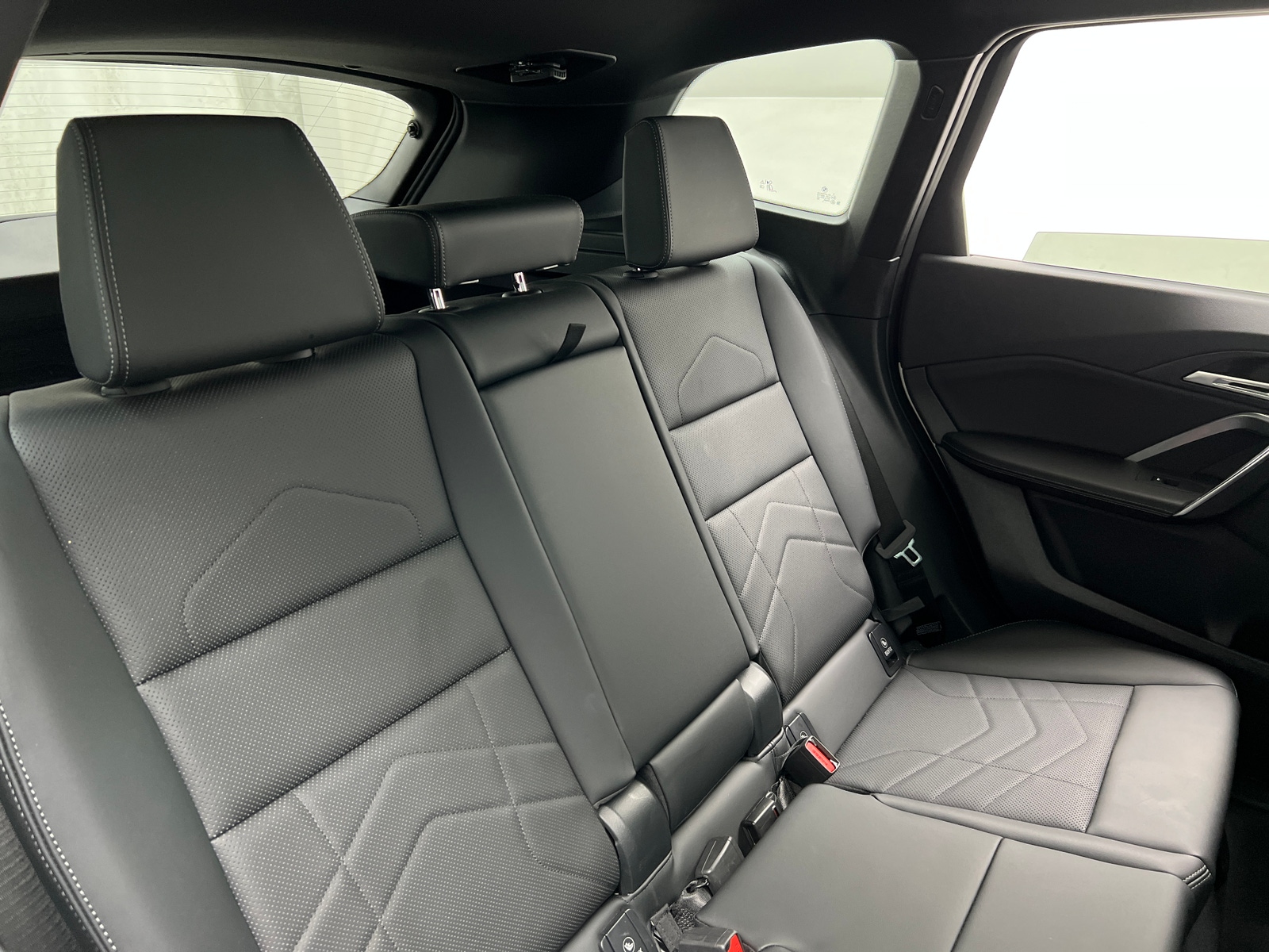 Thumbnail: 2026 BMW X1 - 5