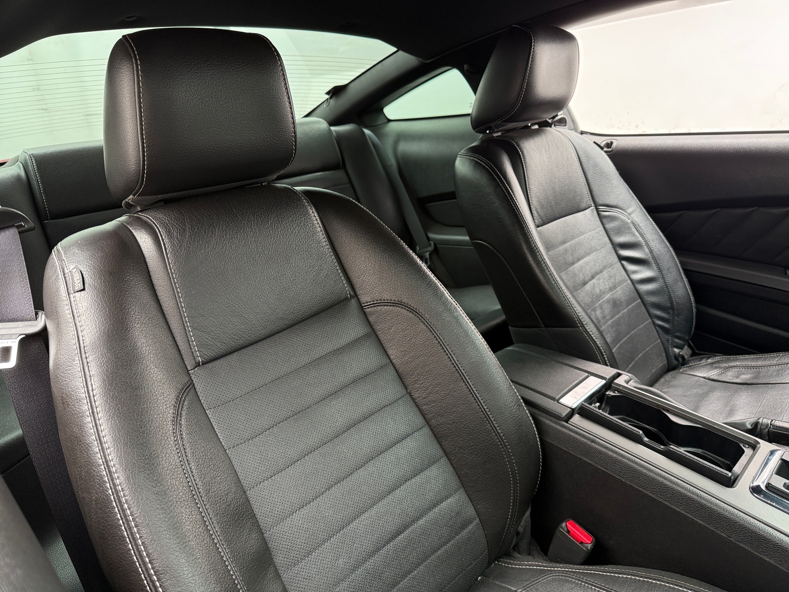 Thumbnail: 2010 Ford Mustang - 2
