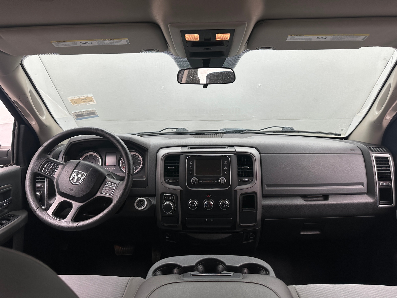 Thumbnail: 2019 RAM 1500 Classic - 3
