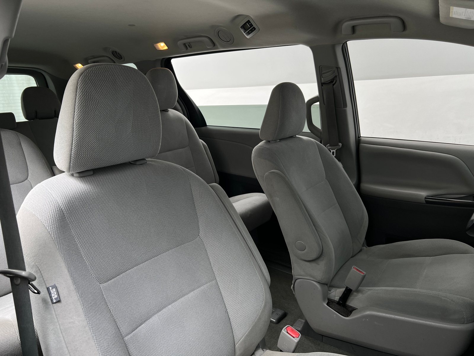 Thumbnail: 2015 Toyota Sienna - 2