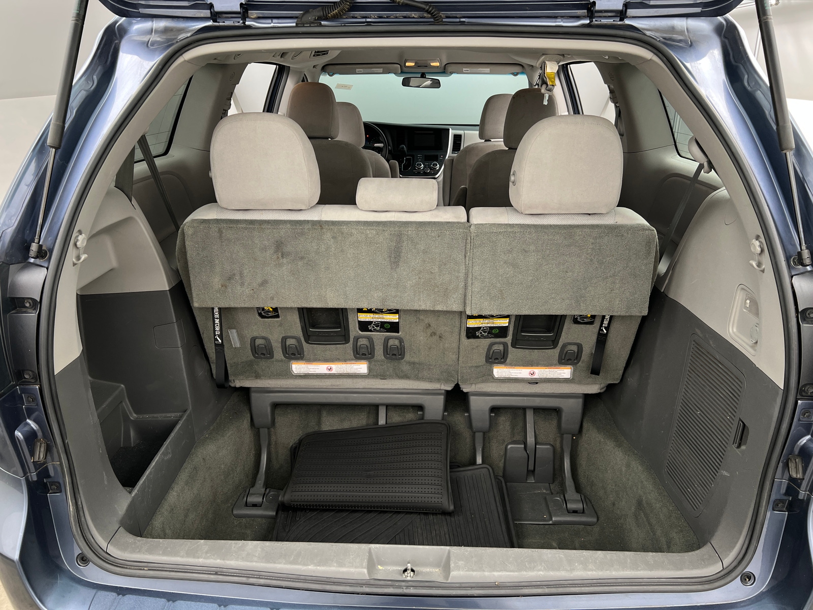 Thumbnail: 2015 Toyota Sienna - 7