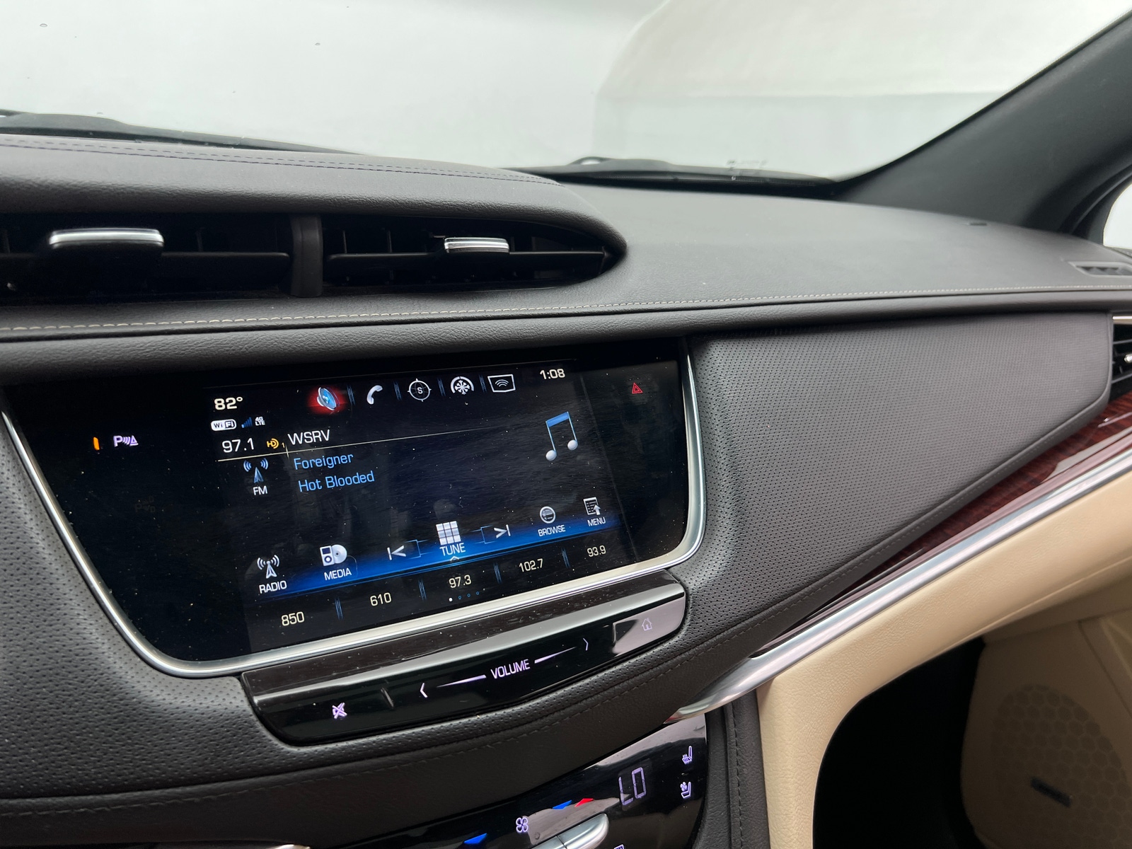 Thumbnail: 2019 Cadillac XT5 - 3