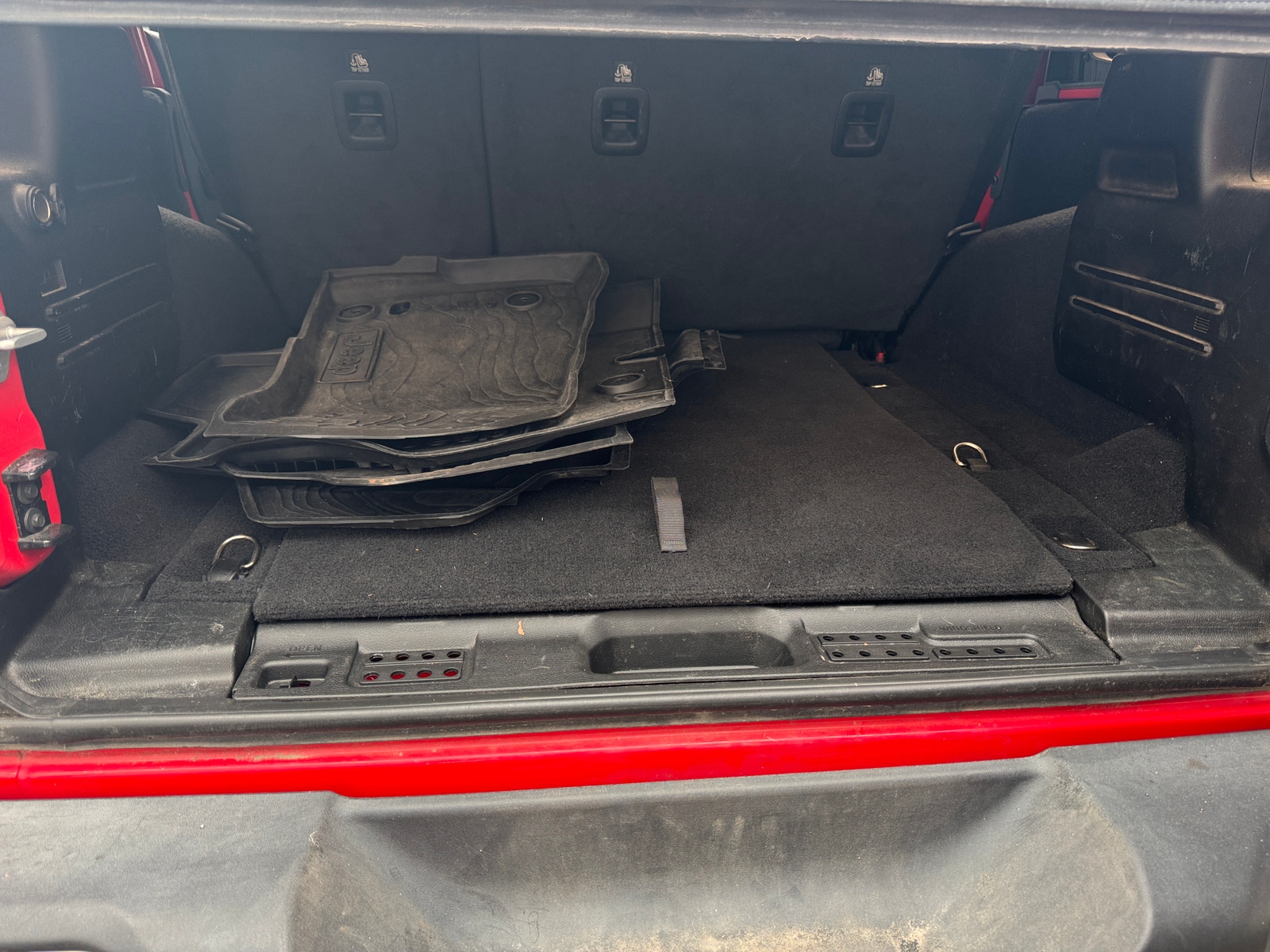 Thumbnail: 2021 Jeep Wrangler - 7