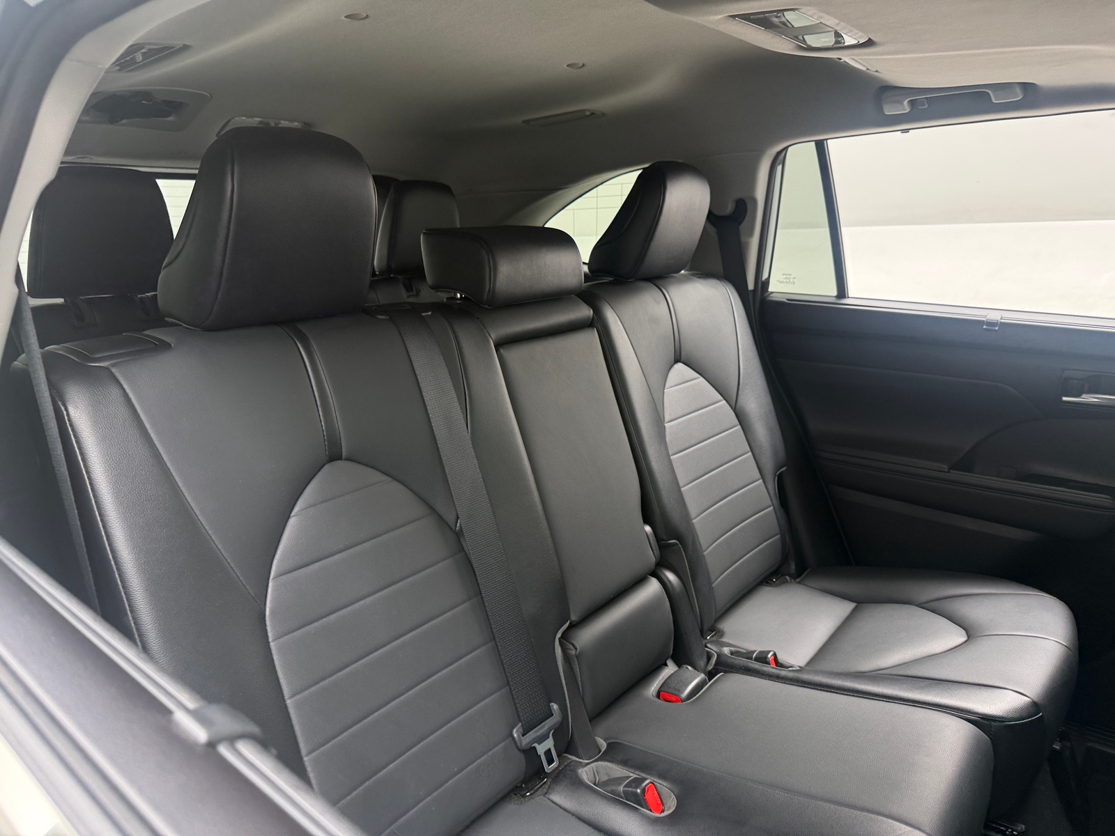 Thumbnail: 2021 Toyota Highlander - 5