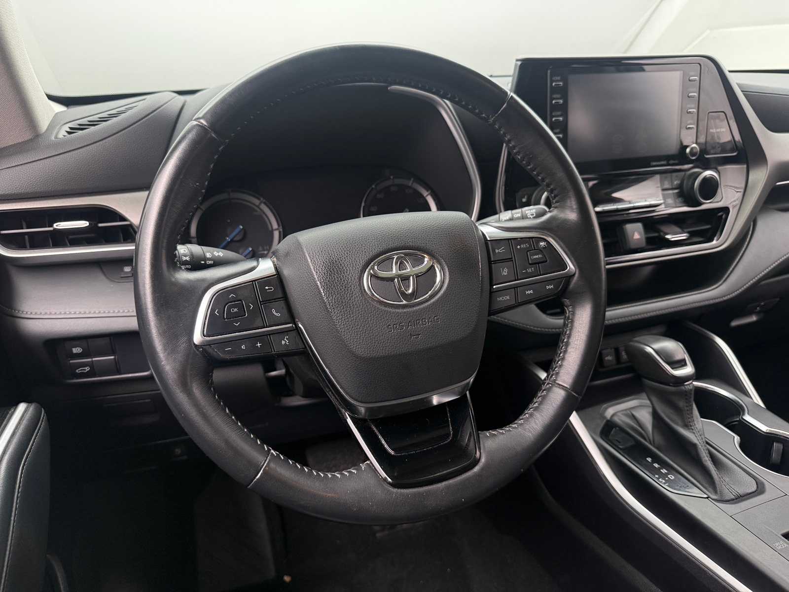 Thumbnail: 2021 Toyota Highlander - 4